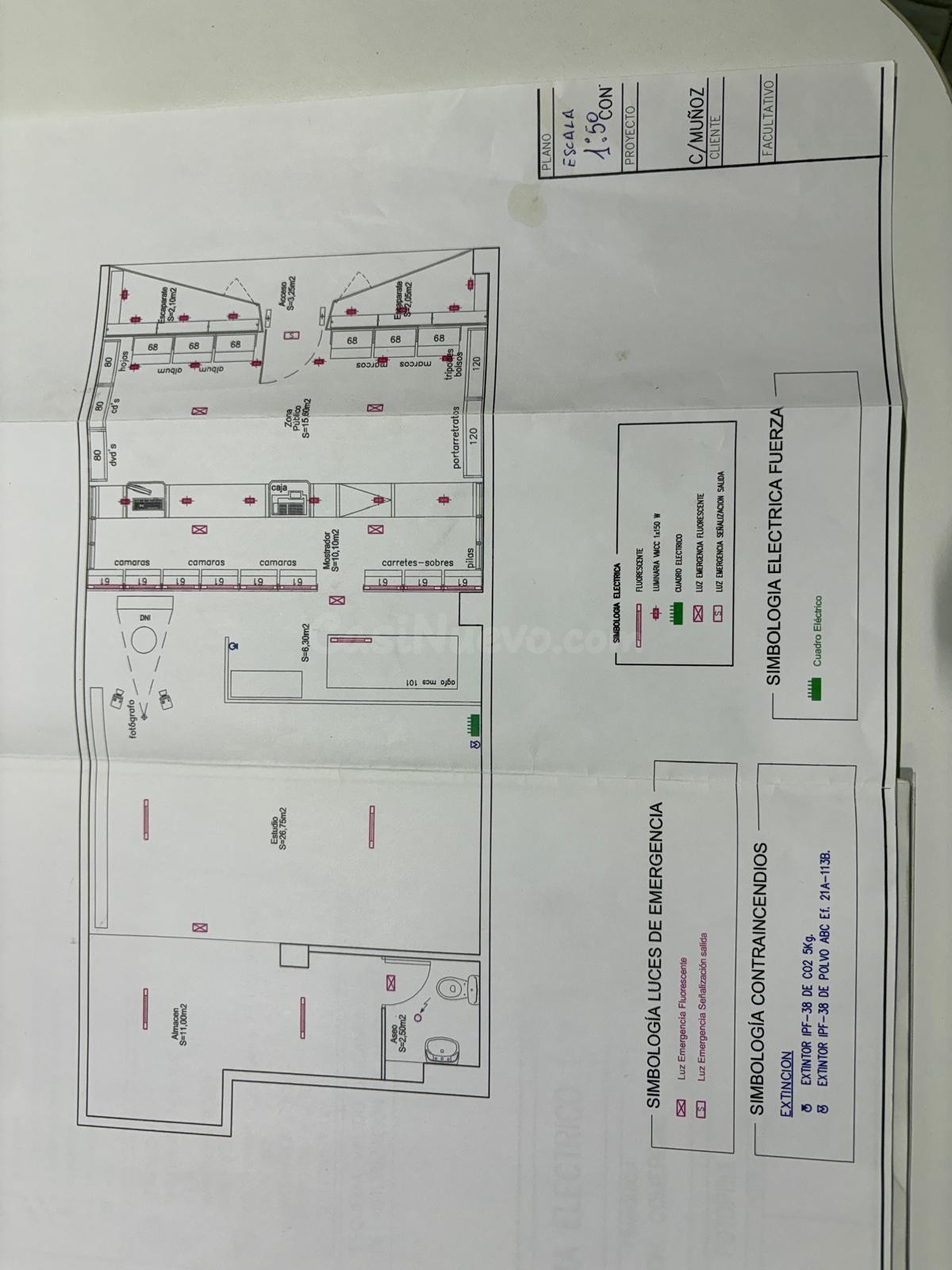 Local en pleno centro de Salobreña