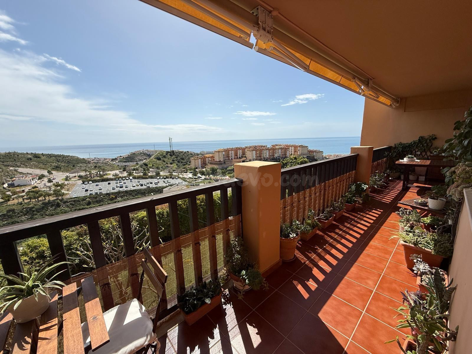 FANTASTICO PISO PARA ENTRAR A VIVIR CON VISTAS AL MAR EN LA 