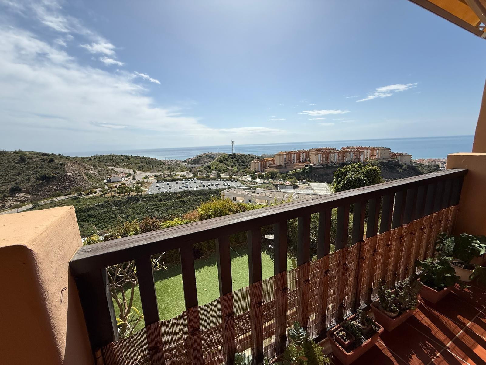 FANTASTICO PISO PARA ENTRAR A VIVIR CON VISTAS AL MAR EN LA  - foto 2
