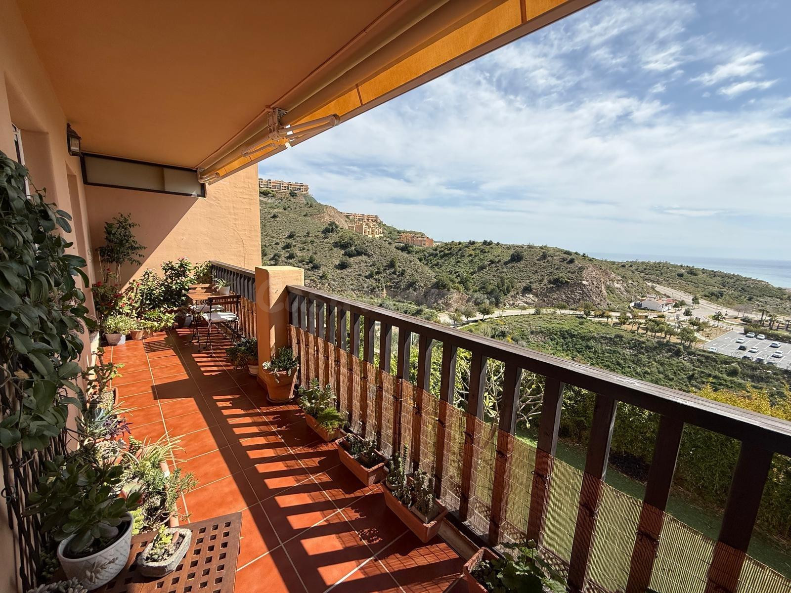 FANTASTICO PISO PARA ENTRAR A VIVIR CON VISTAS AL MAR EN LA  - foto 4