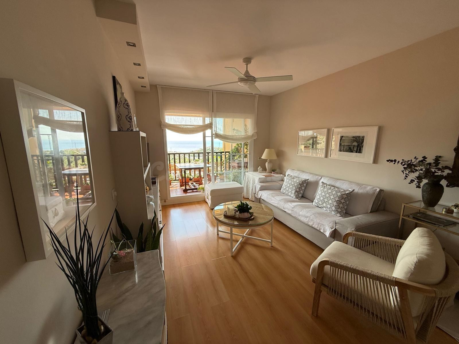 FANTASTICO PISO PARA ENTRAR A VIVIR CON VISTAS AL MAR EN LA  - foto 8