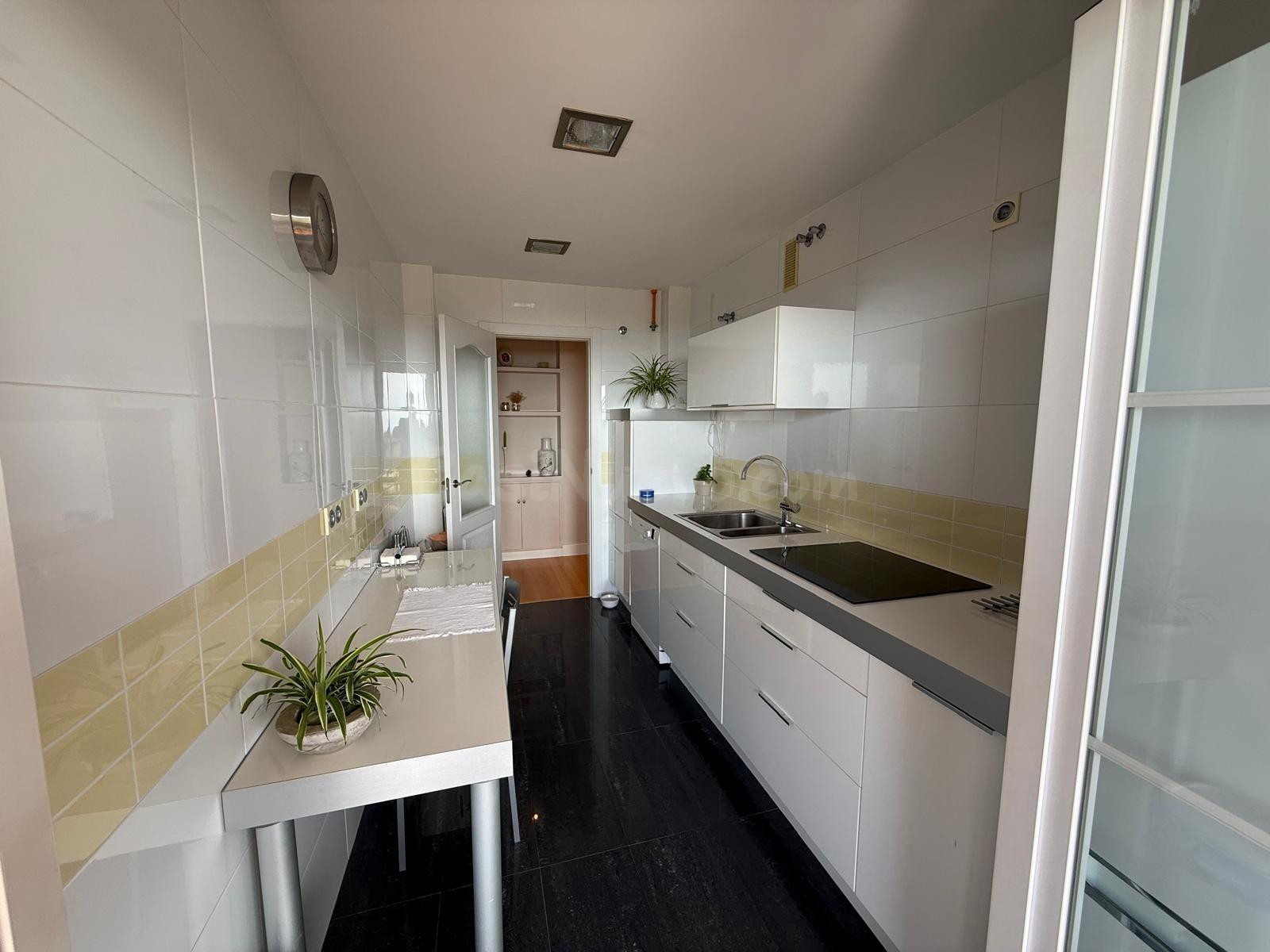 FANTASTICO PISO PARA ENTRAR A VIVIR CON VISTAS AL MAR EN LA  - foto 15