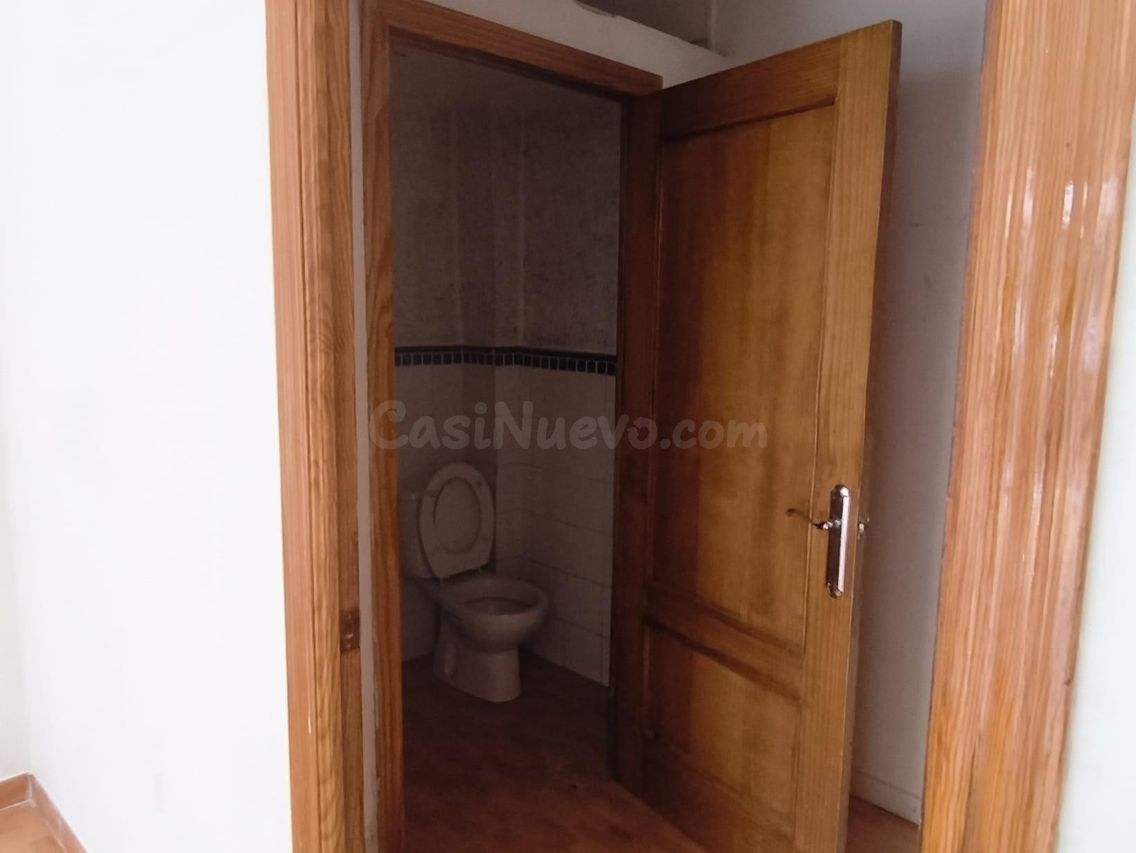 Se alquila local comercial en el Zaidín - foto 4