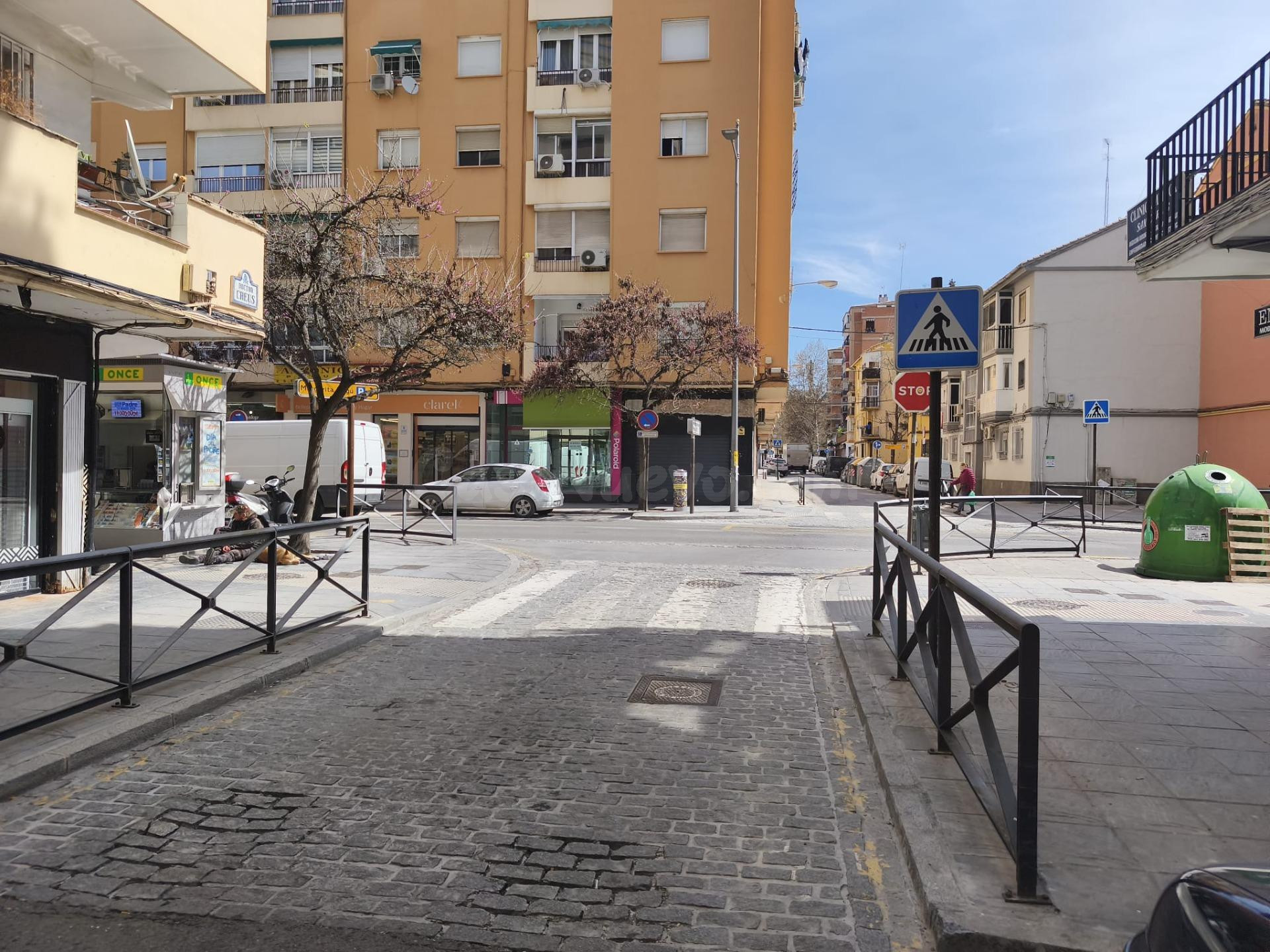 Se alquila local comercial en el Zaidín - foto 7