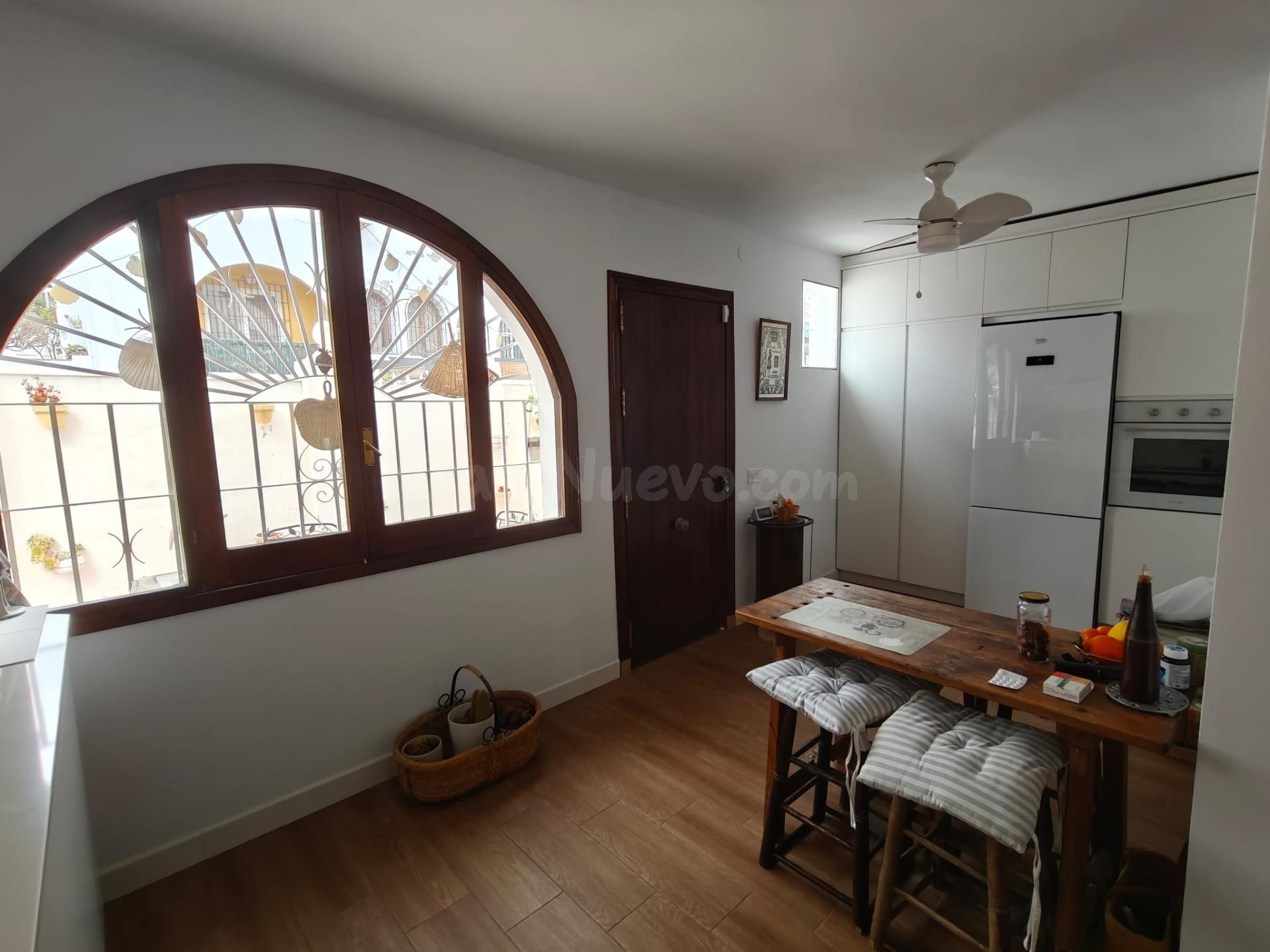 CHALET PAREADO CON VISTAS PANORÁMICAS A LA BAHÍA Y SOLÁRIUM  - foto 8