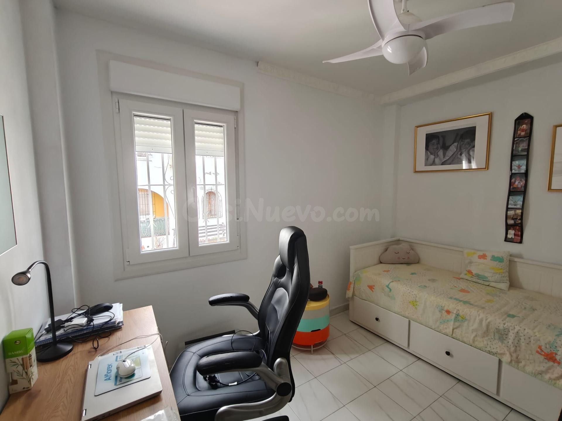 CHALET PAREADO CON VISTAS PANORÁMICAS A LA BAHÍA Y SOLÁRIUM  - foto 18