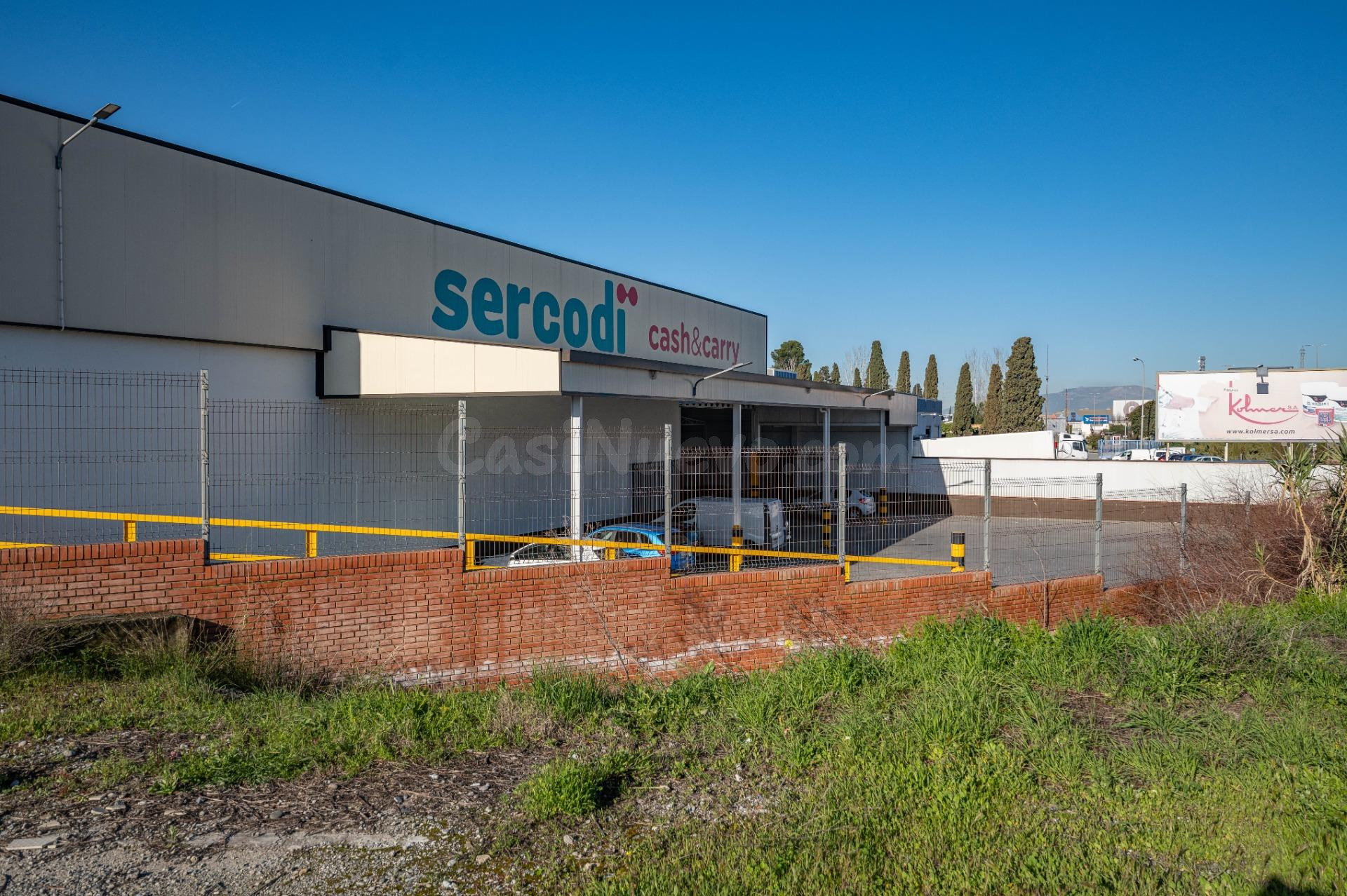 Estupenda Nave en Mercagranada - foto 3