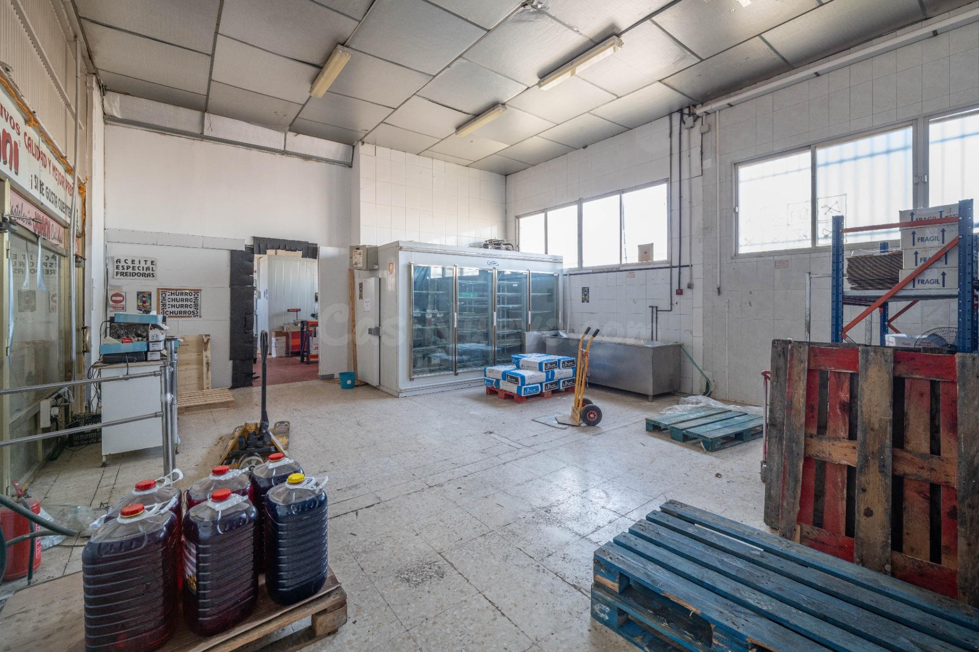 Estupenda Nave en Mercagranada - foto 39