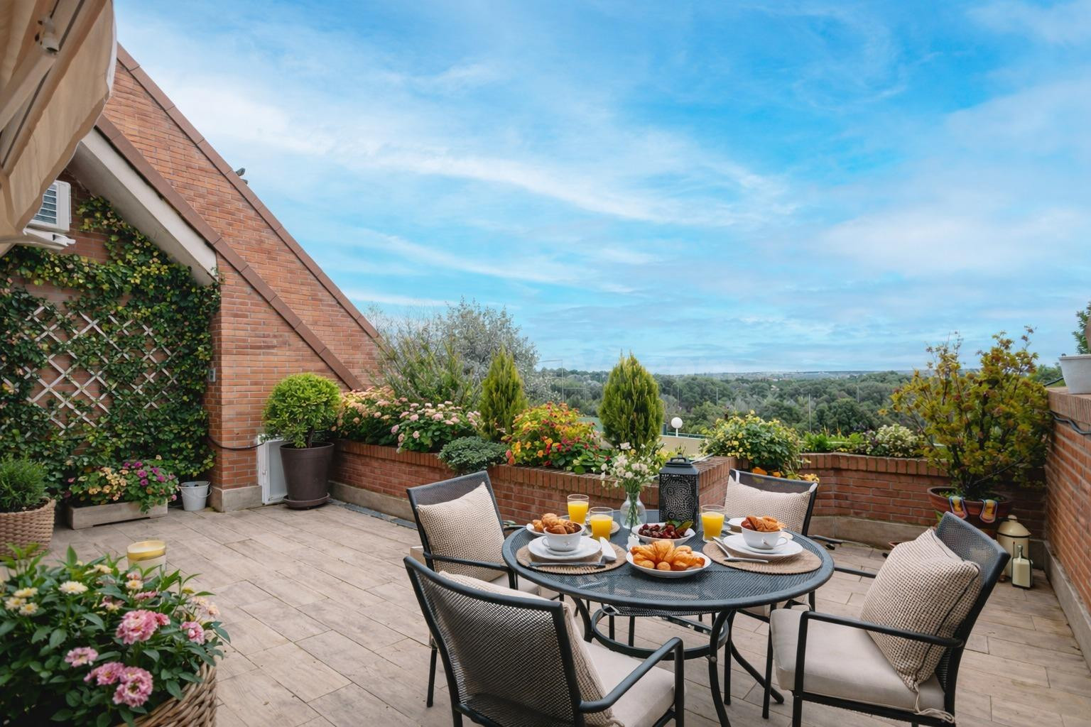 Se vende amplio y luminoso ático dúplex con magnífica terraz - foto 5