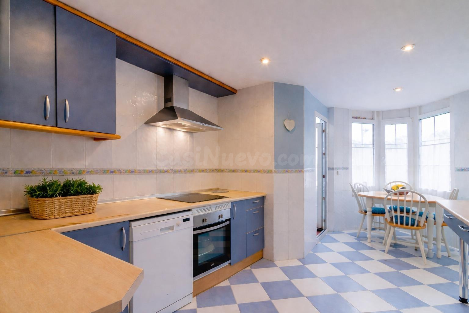 Se vende amplio y luminoso ático dúplex con magnífica terraz - foto 14