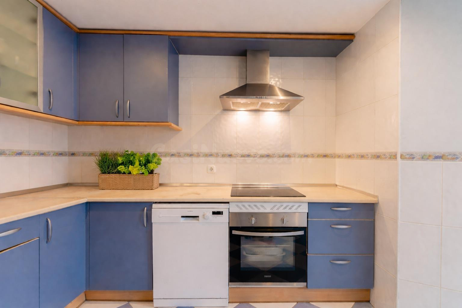 Se vende amplio y luminoso ático dúplex con magnífica terraz - foto 16