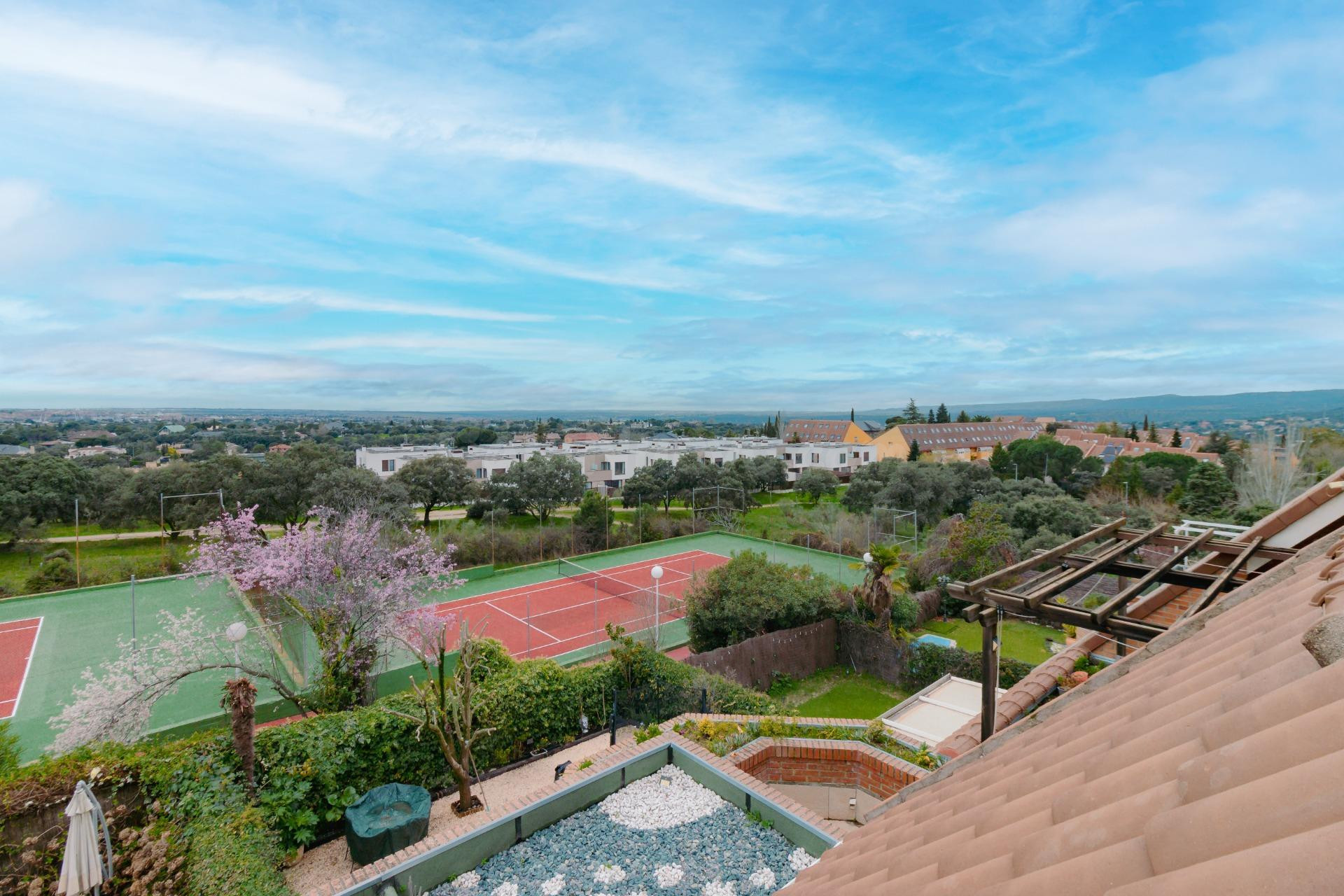 Se vende amplio y luminoso ático dúplex con magnífica terraz - foto 29