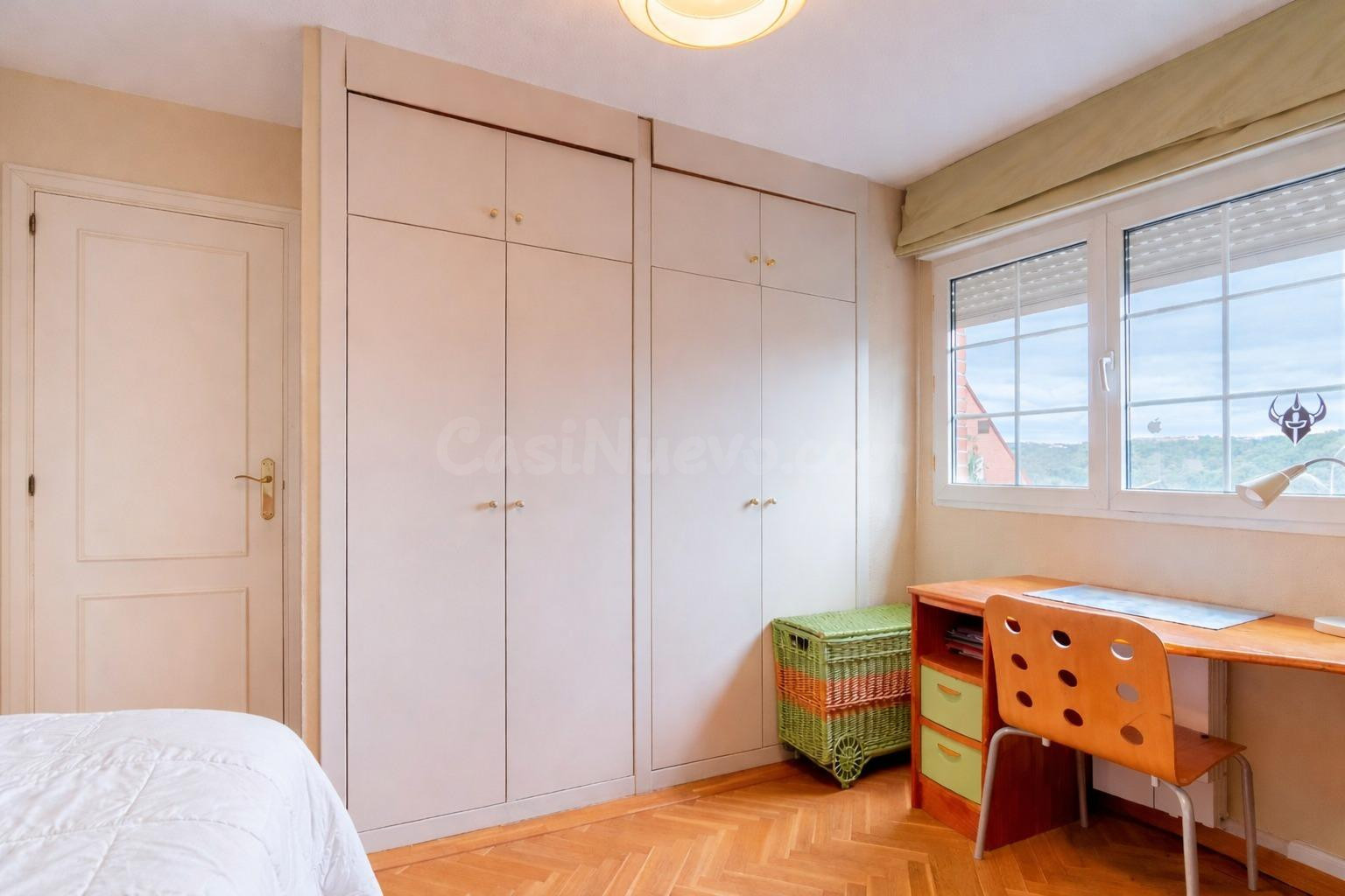 Se vende amplio y luminoso ático dúplex con magnífica terraz - foto 34