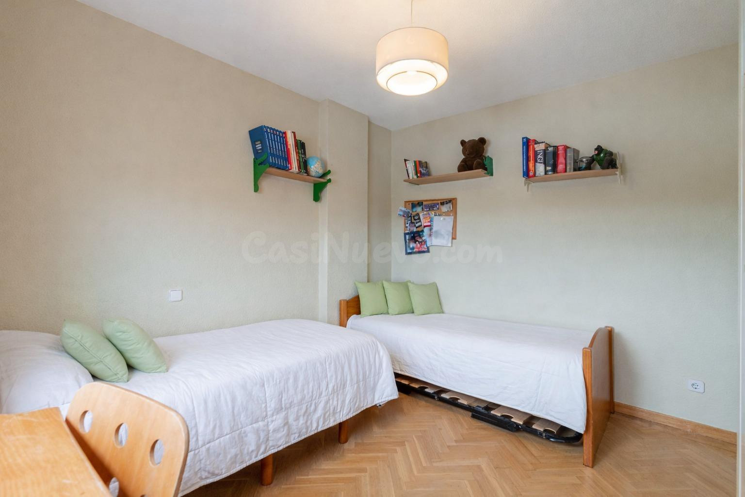 Se vende amplio y luminoso ático dúplex con magnífica terraz - foto 35