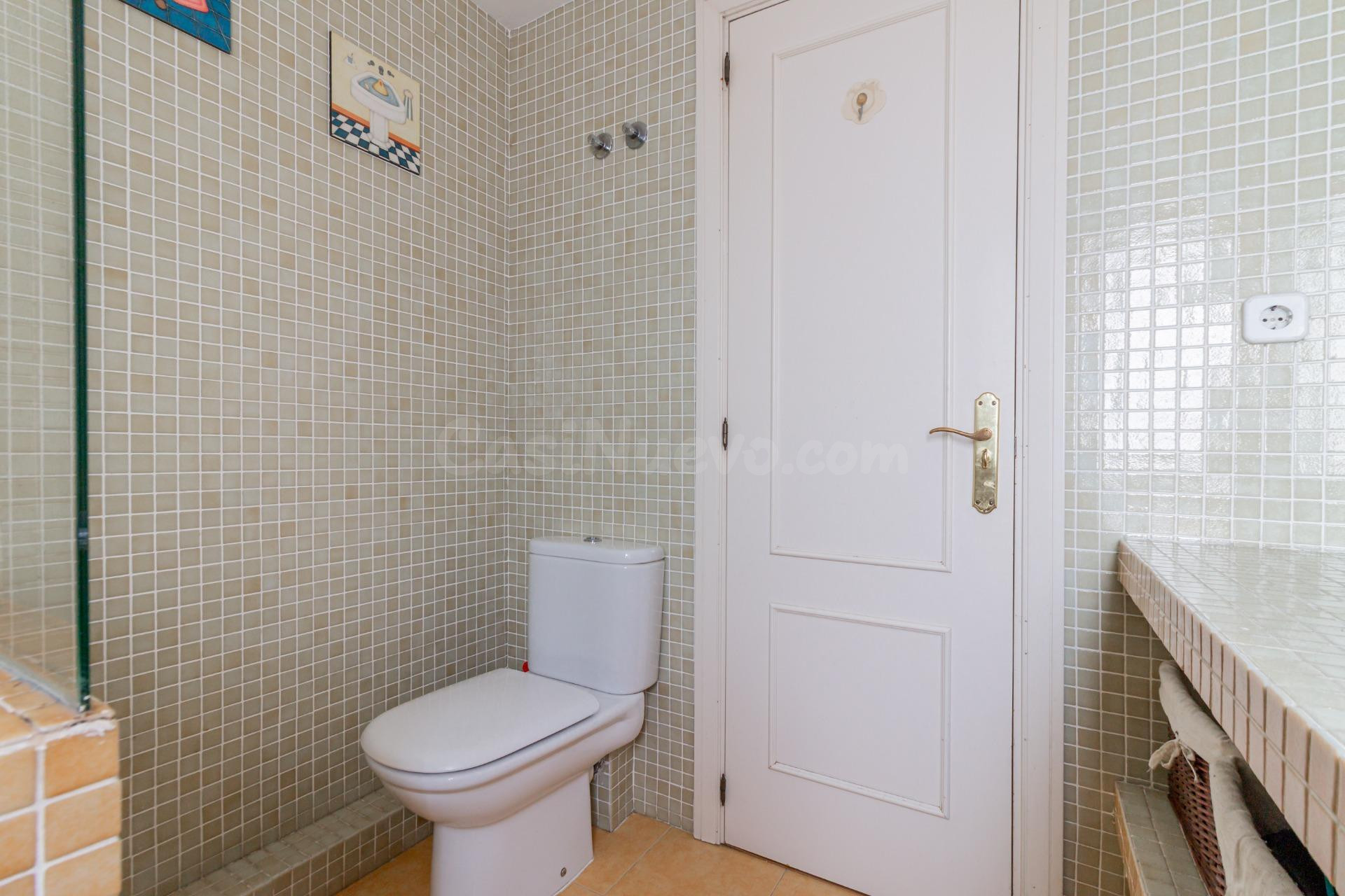 Se vende amplio y luminoso ático dúplex con magnífica terraz - foto 37