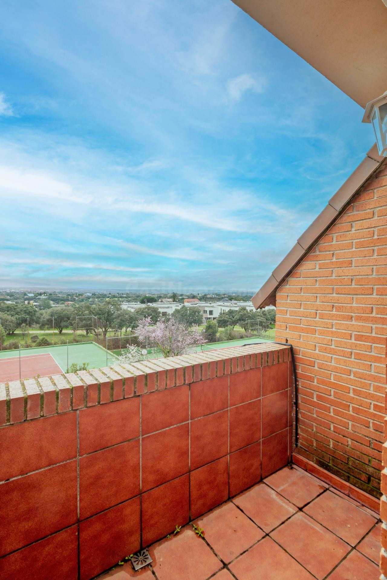 Se vende amplio y luminoso ático dúplex con magnífica terraz - foto 40