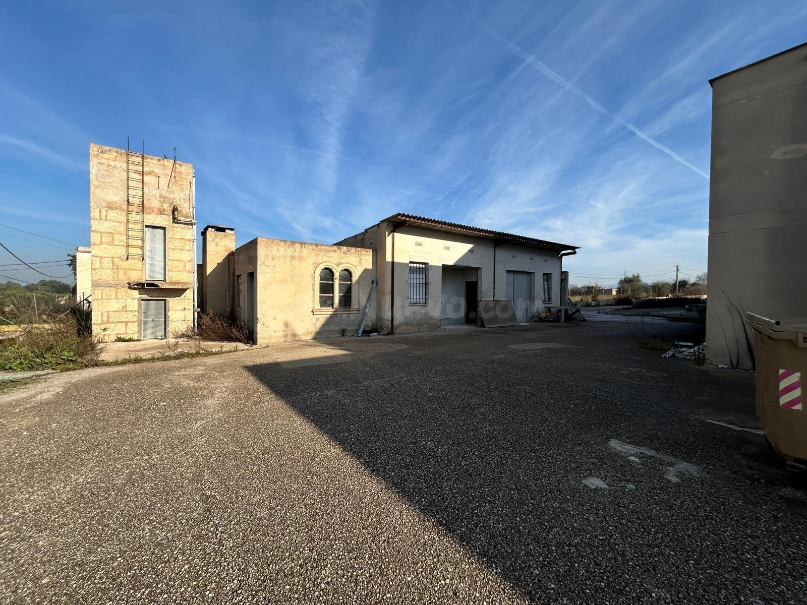 NAVE-MARMOLERÍA CON OFICINA - foto 2