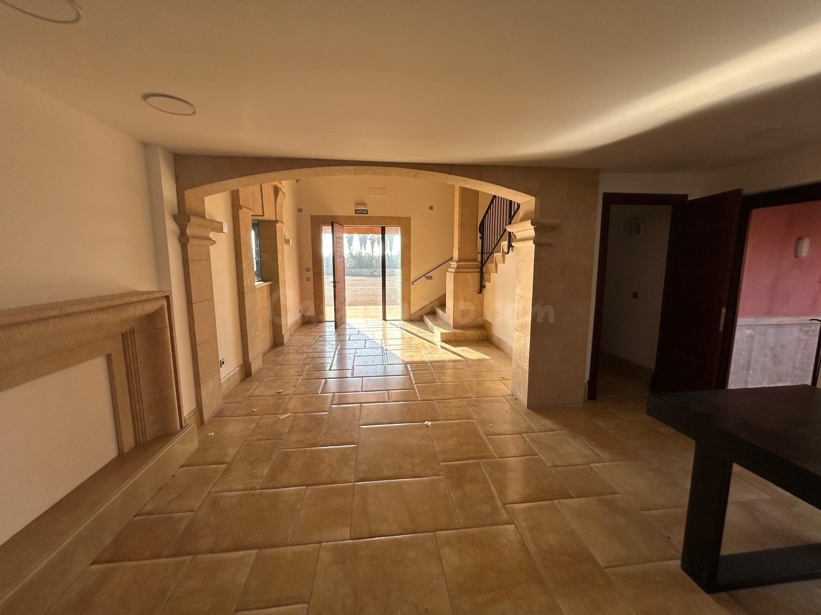 NAVE-MARMOLERÍA CON OFICINA - foto 7