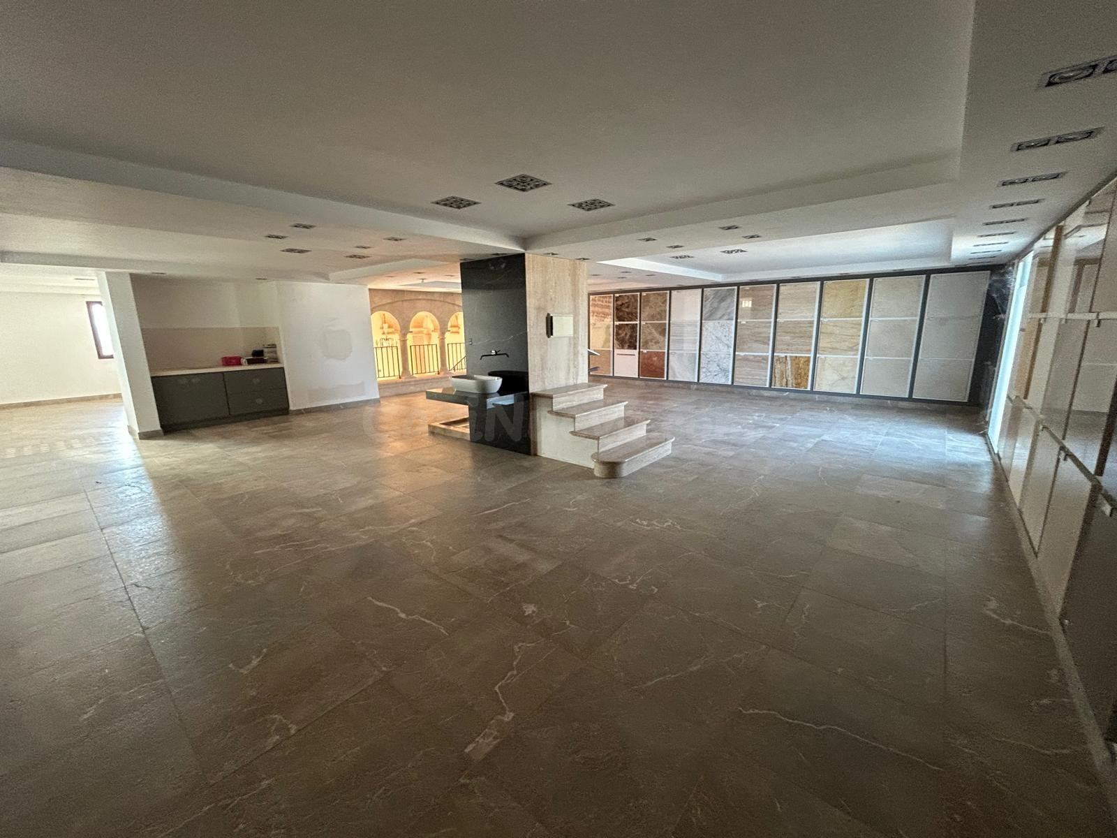 NAVE-MARMOLERÍA CON OFICINA - foto 11