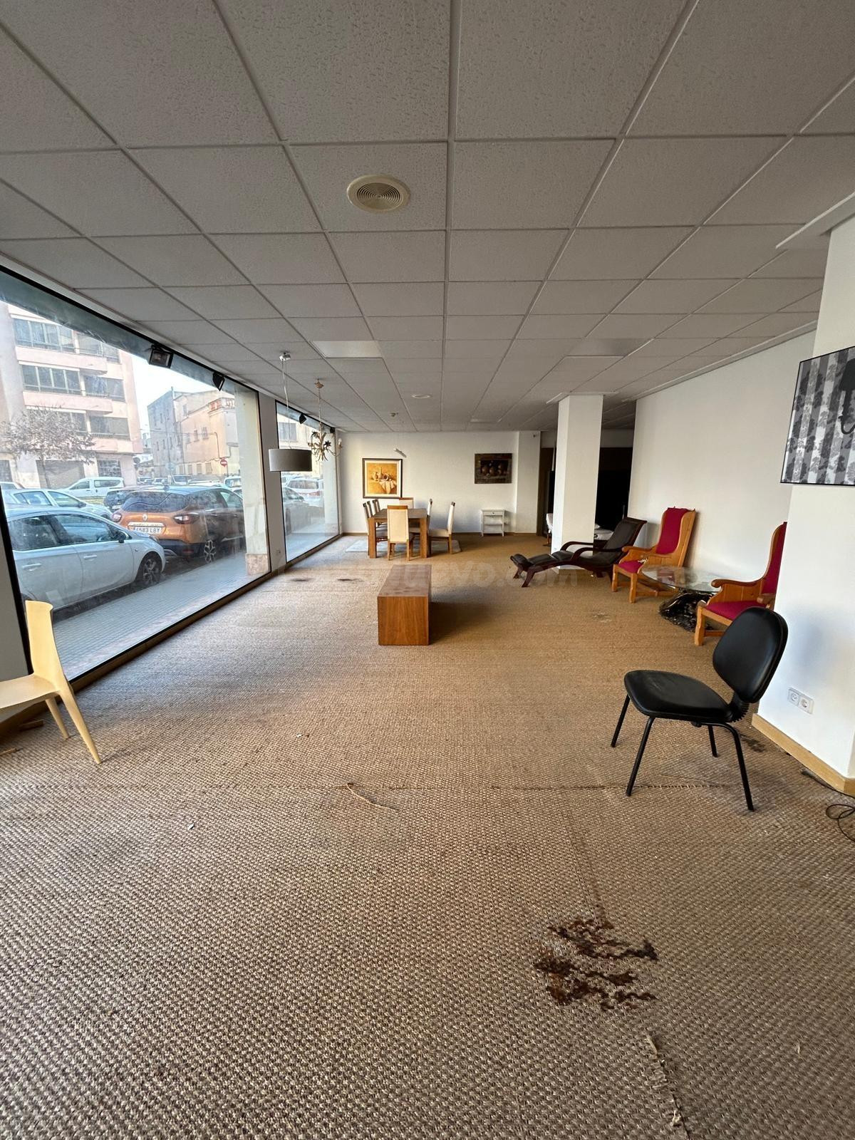 EDIFICIO COMERCIAL EN MANACOR - foto 4