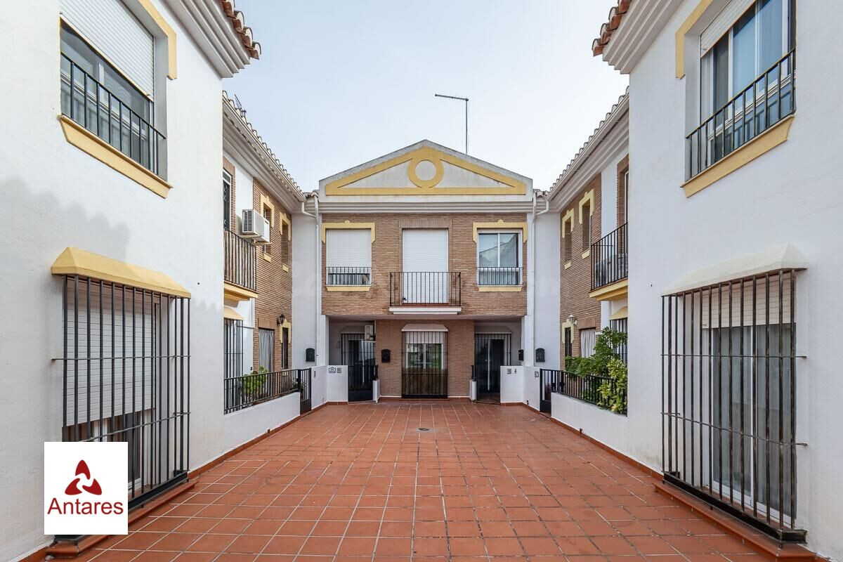 Magnífica casa unifamiliar en La Zubia, uno de los pueblos m - foto 4