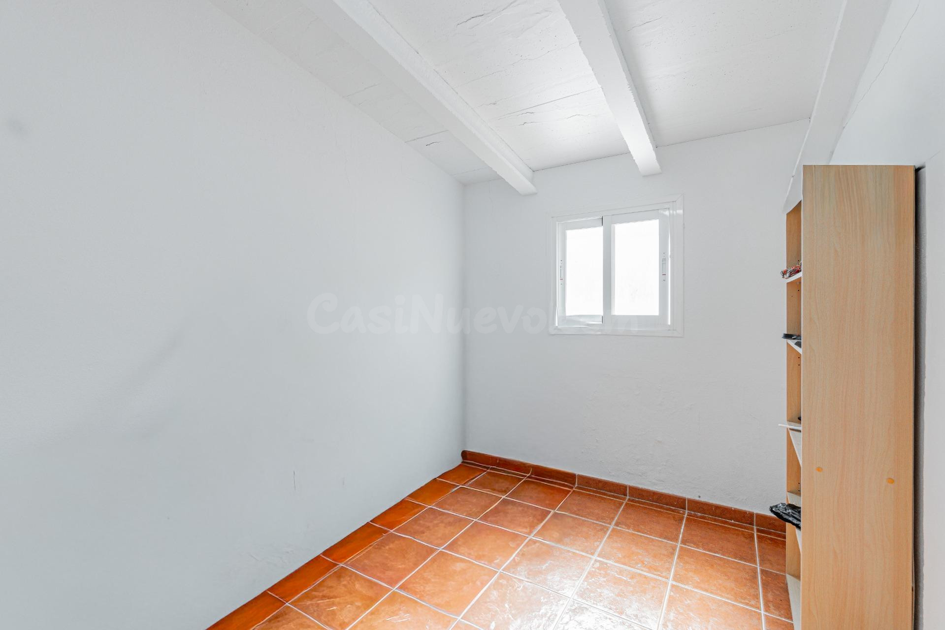 ADOSADO CON TERRAZA, 2 PARKINGS, Y TRASTERO, EN SON FERRER - foto 22