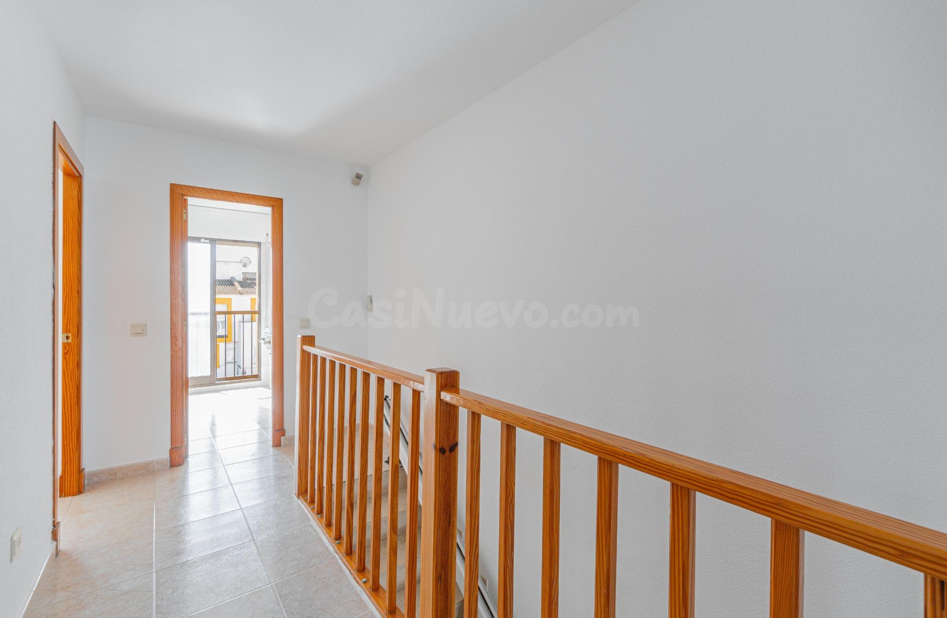 ADOSADO CON TERRAZA, 2 PARKINGS, Y TRASTERO, EN SON FERRER - foto 29