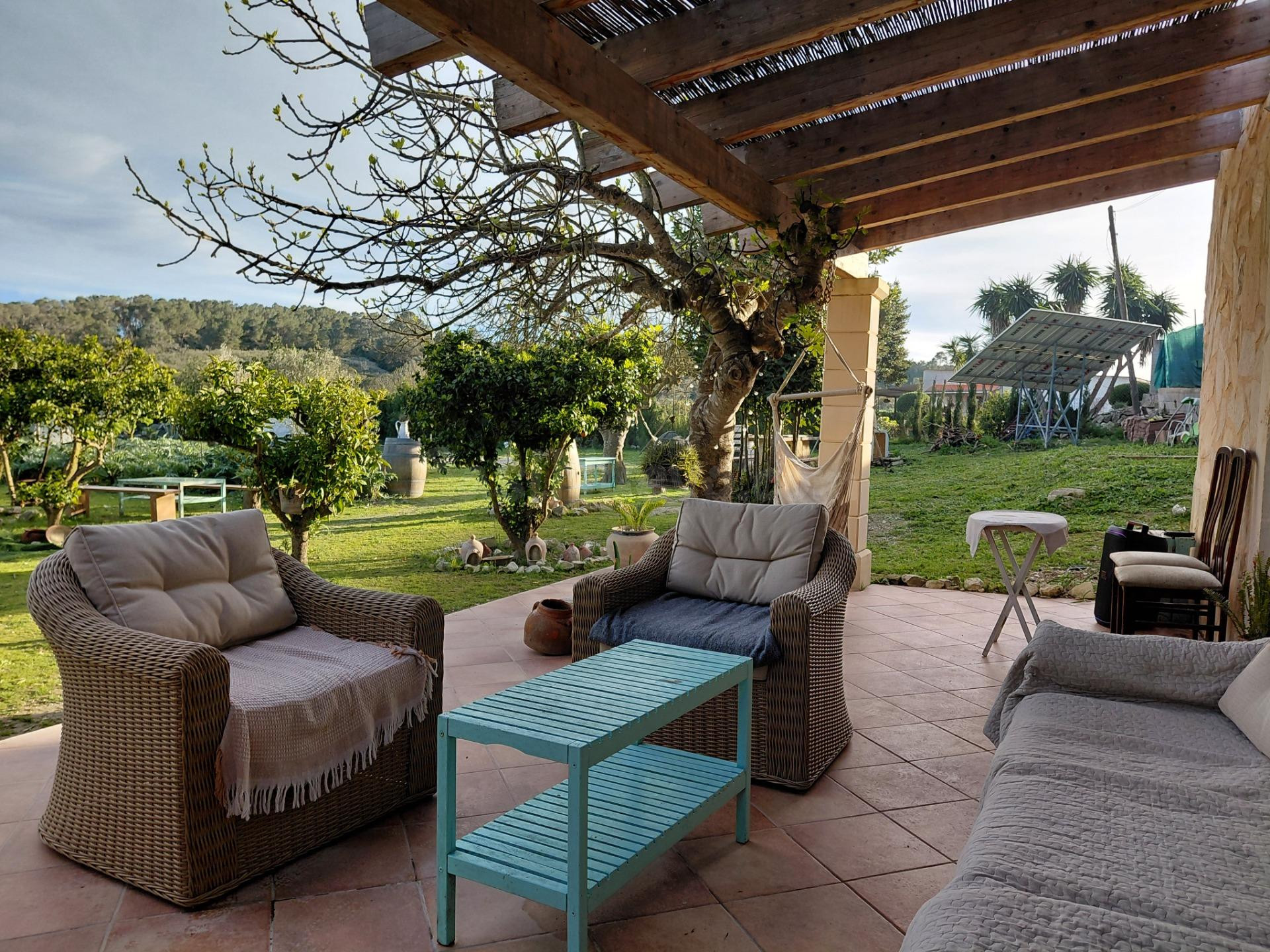 Finca rústica con vistas despejadas y reforma de alta calida - foto 3