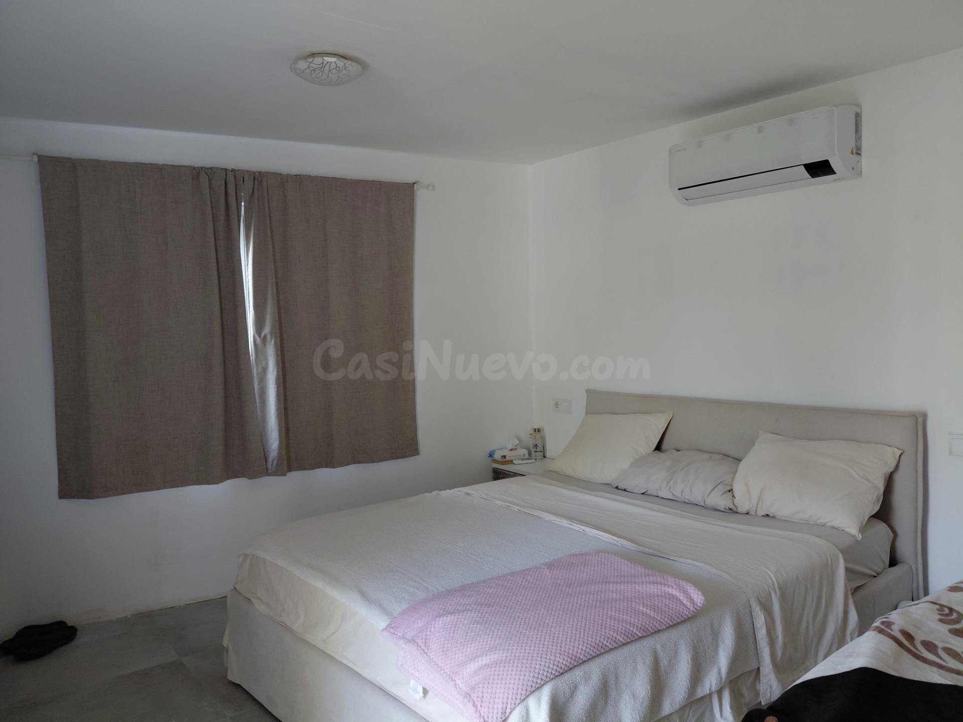 Finca rústica con vistas despejadas y reforma de alta calida - foto 18