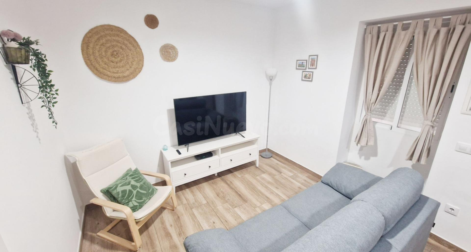 ¡¡¡¡ PRECIOSO PISO CON LICENCIA TURISTICA, JUNTO A LA CALAHO - foto 3