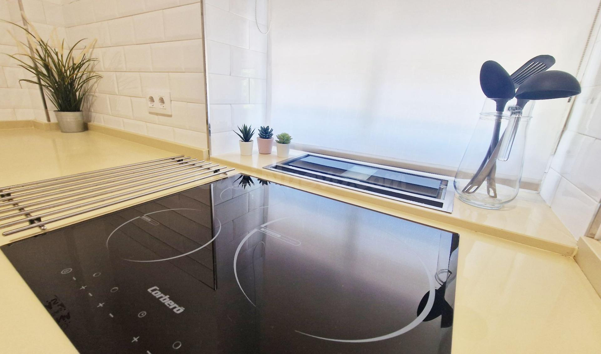 ¡¡¡¡ PRECIOSO PISO CON LICENCIA TURISTICA, JUNTO A LA CALAHO - foto 4