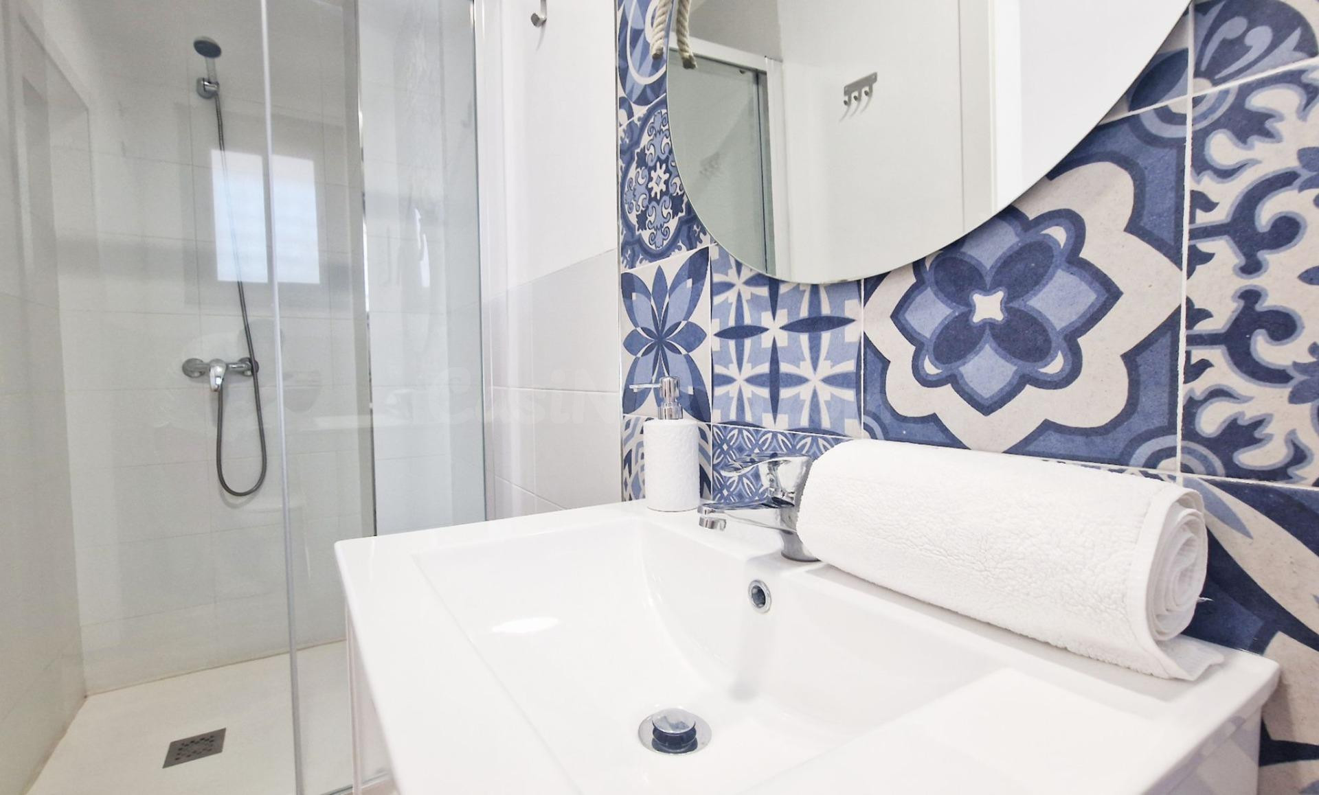 ¡¡¡¡ PRECIOSO PISO CON LICENCIA TURISTICA, JUNTO A LA CALAHO - foto 13