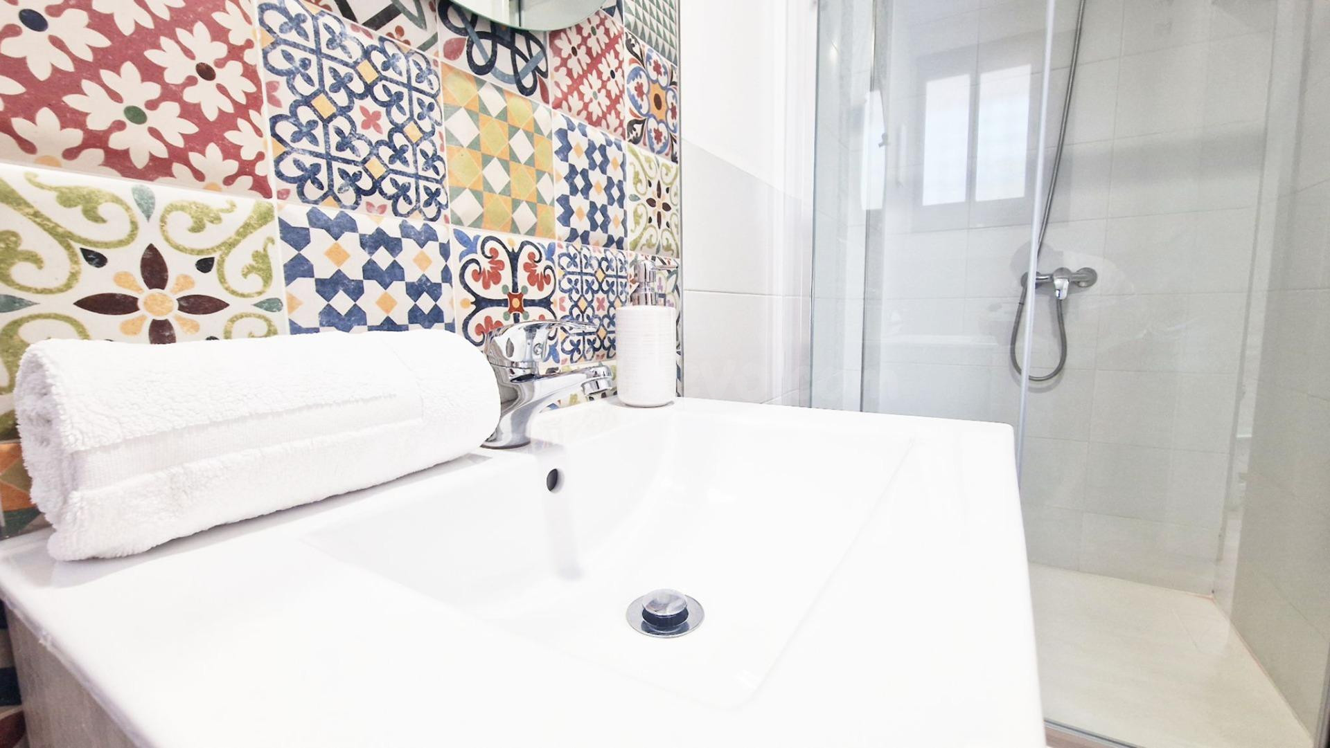 ¡¡¡¡ PRECIOSO PISO CON LICENCIA TURISTICA, JUNTO A LA CALAHO - foto 19