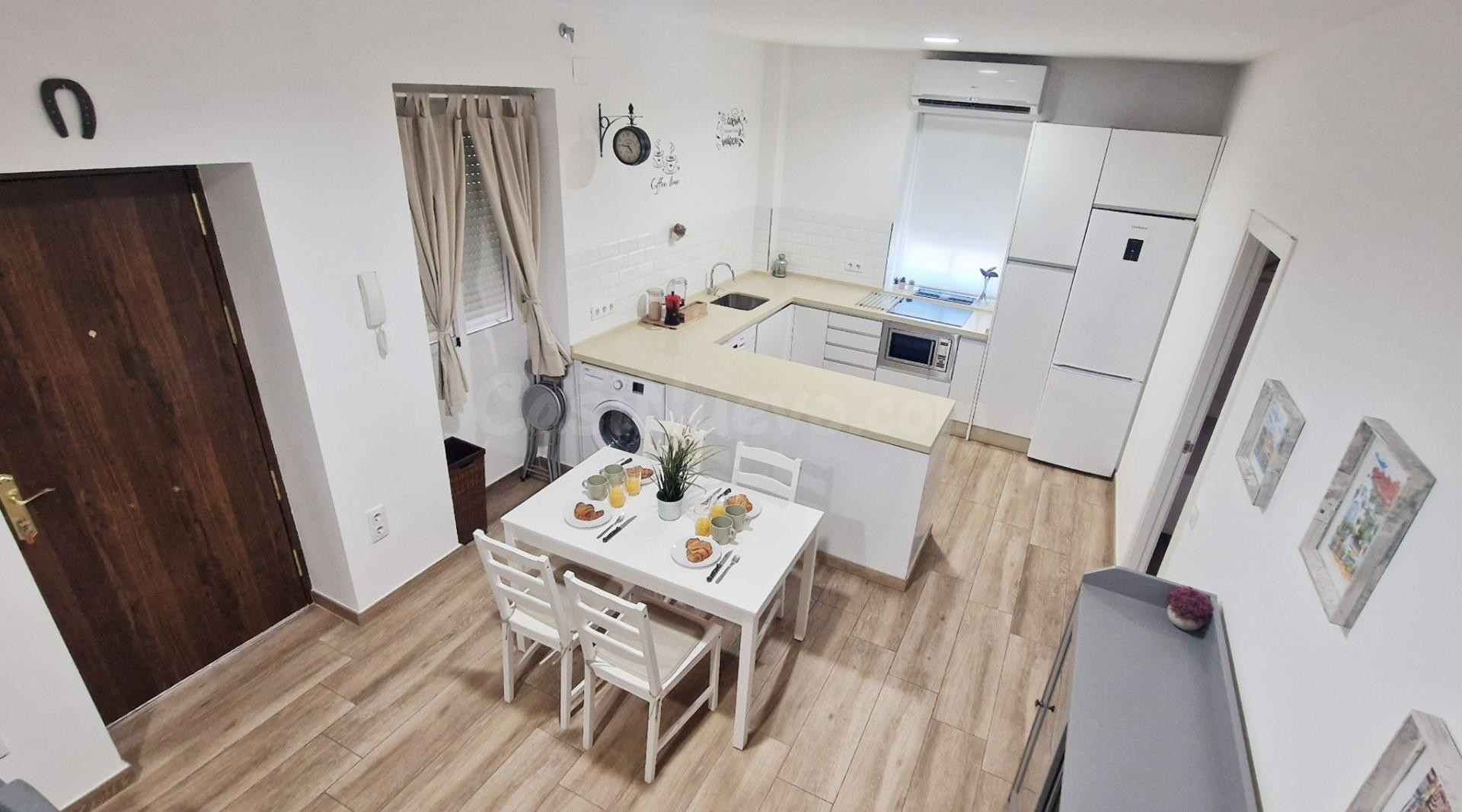 ¡¡¡¡ PRECIOSO PISO CON LICENCIA TURISTICA, JUNTO A LA CALAHO - foto 22