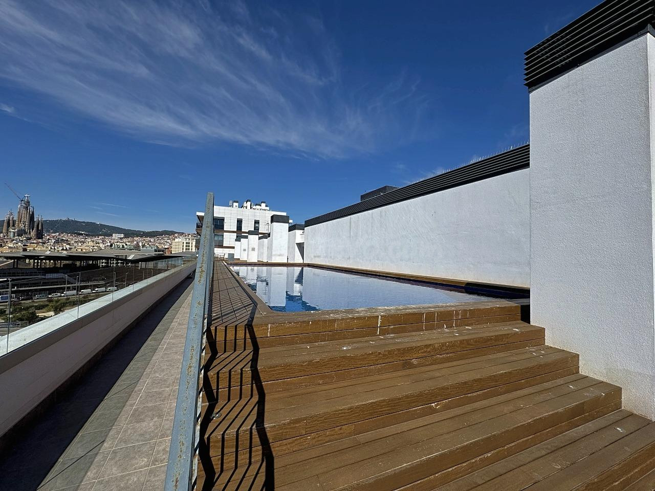 Alquiler Vivienda Obra Nueva en Carrer Àlaba, El Parc i La L - foto 2
