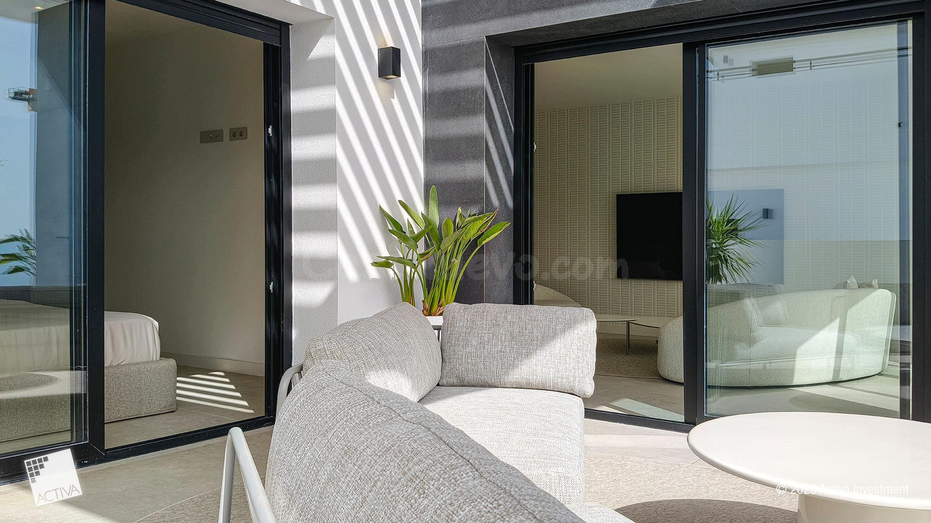 PRECIOSA VILLA DE OBRA NUEVA LLAVE EN MANO EN CIUDAD QUESADA - foto 2