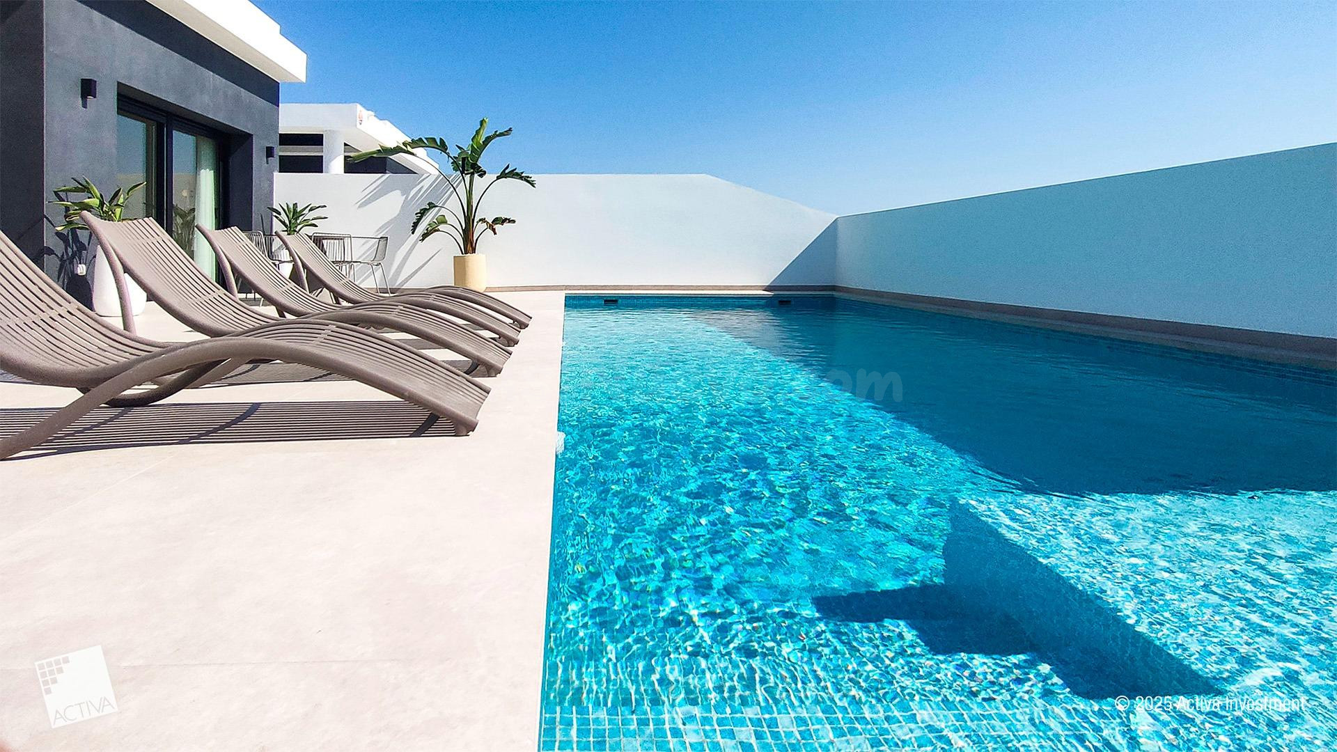 PRECIOSA VILLA DE OBRA NUEVA LLAVE EN MANO EN CIUDAD QUESADA - foto 3