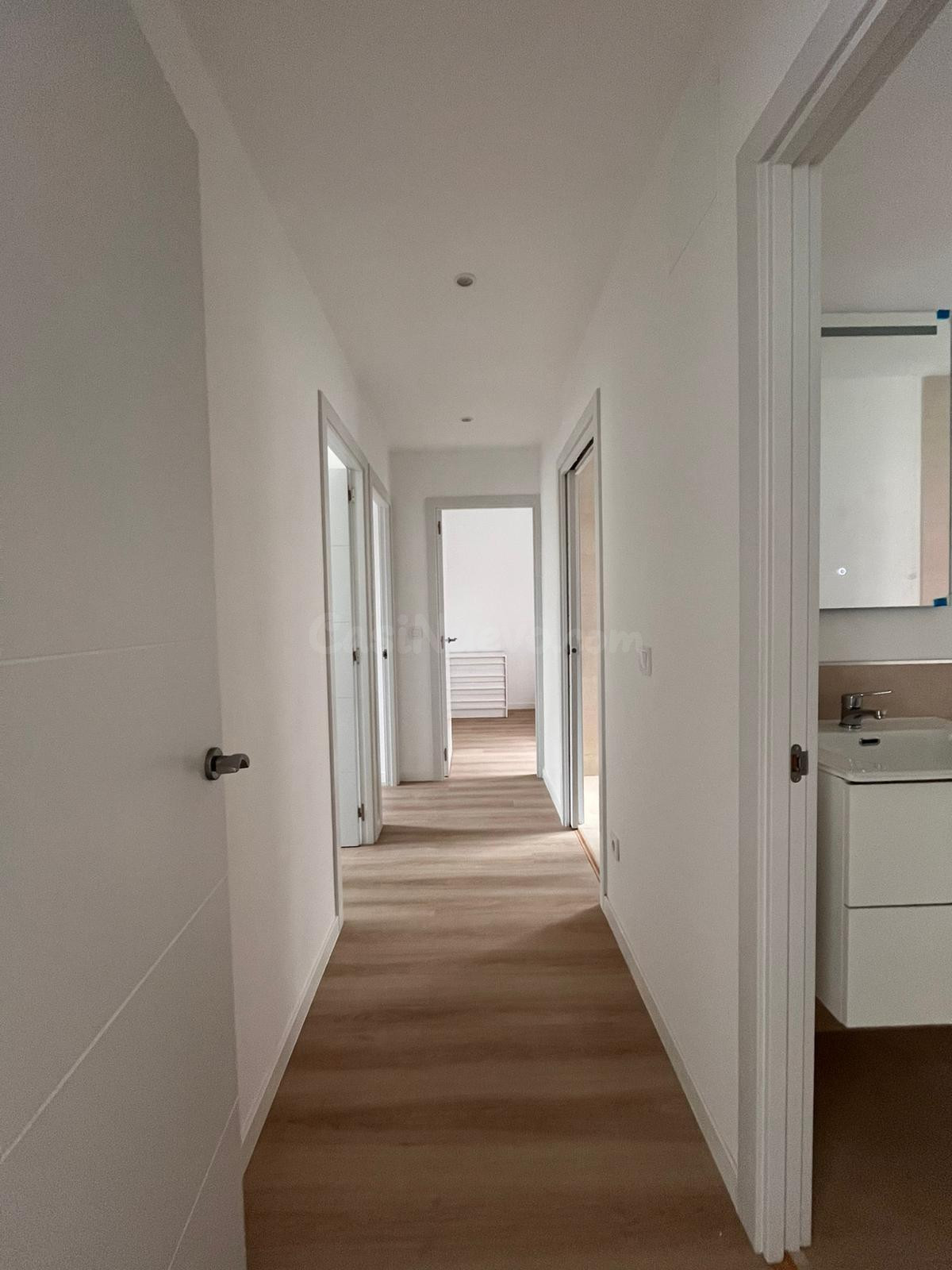 ¡Luminoso piso reformado en pleno centro de Córdoba con vist - foto 9