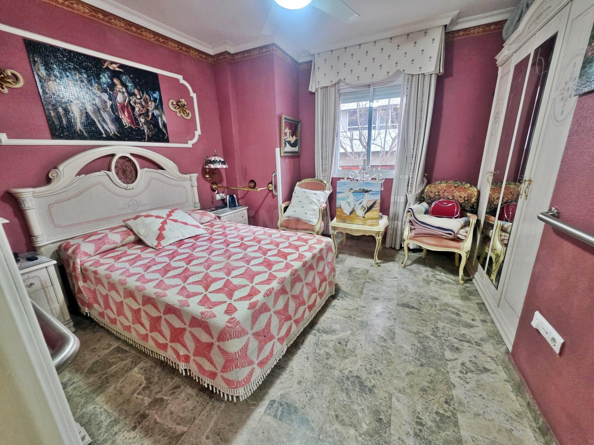 Tu Nuevo Hogar en Avda Santa María de Trassierra junto al Vi - foto 2