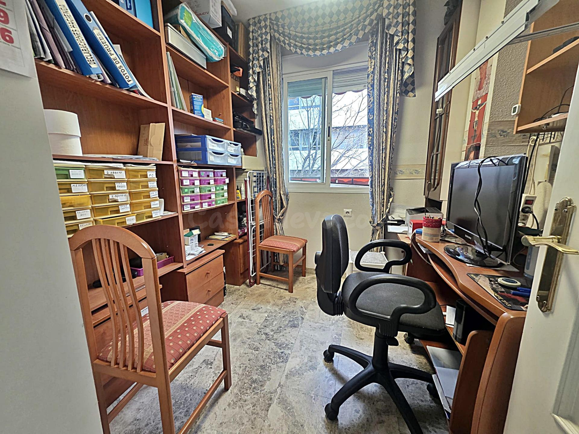 Tu Nuevo Hogar en Avda Santa María de Trassierra junto al Vi - foto 8