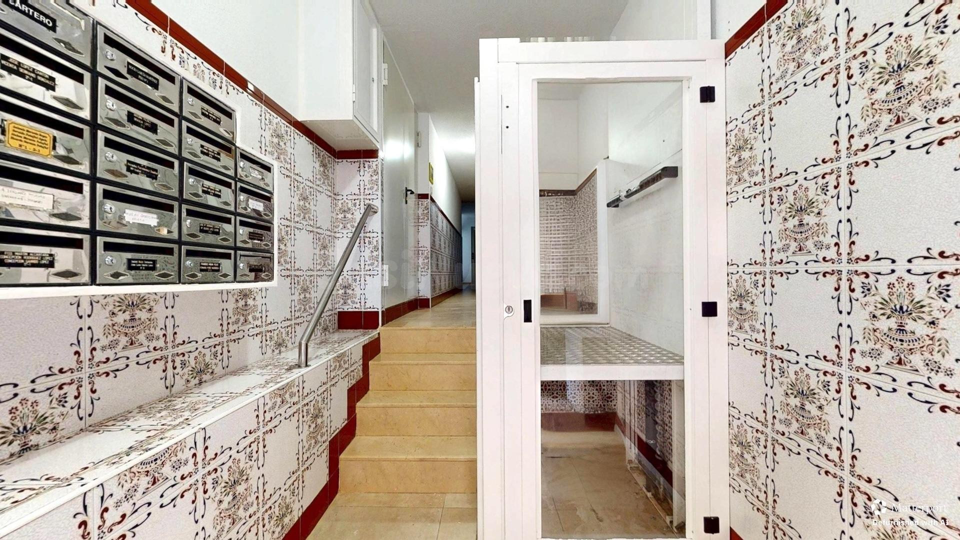 !!OPORTUNIDAD DE INVERSION!! 3 DORMITORIOS, Y ASCENSOR JUNTO - foto 2