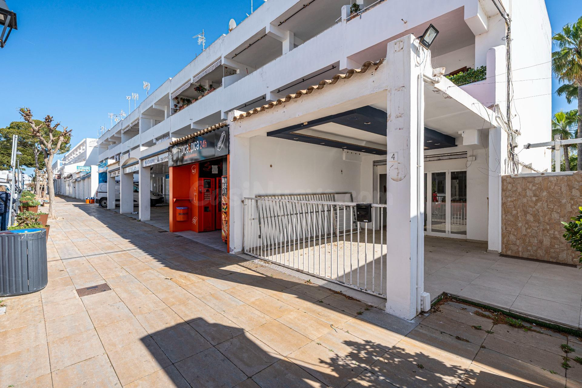 LOCAL COMERCIAL EN CALA D'OR - foto 2