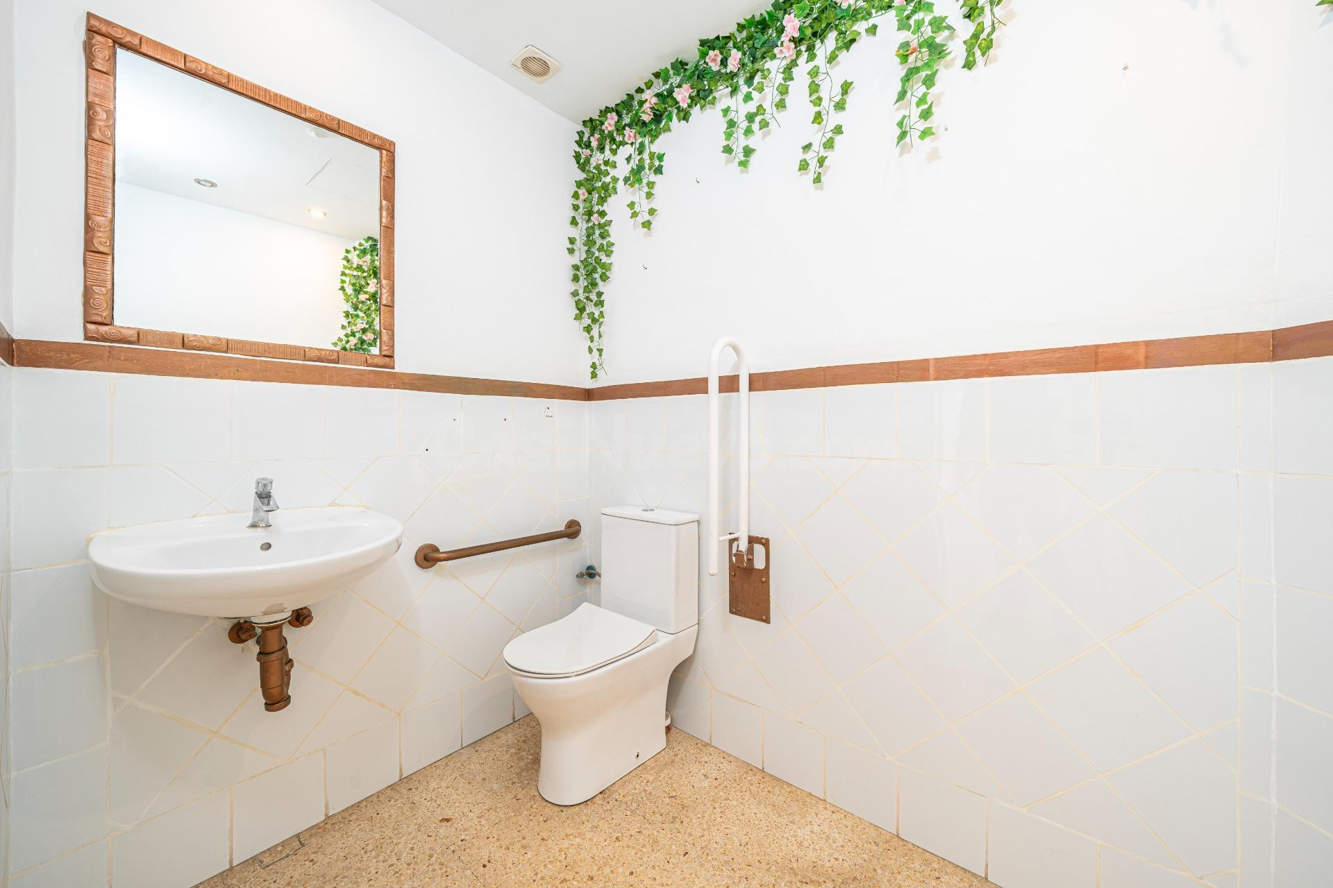 LOCAL COMERCIAL EN CALA D'OR - foto 9