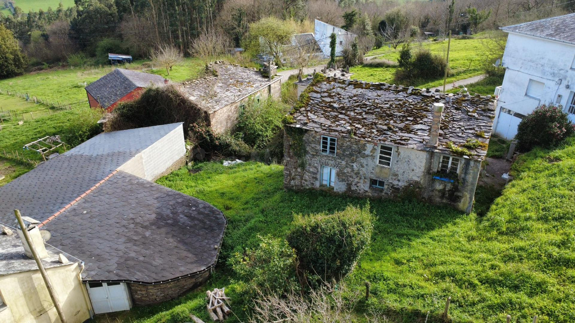 Casa para reformar en Mondoñedo. - foto 2