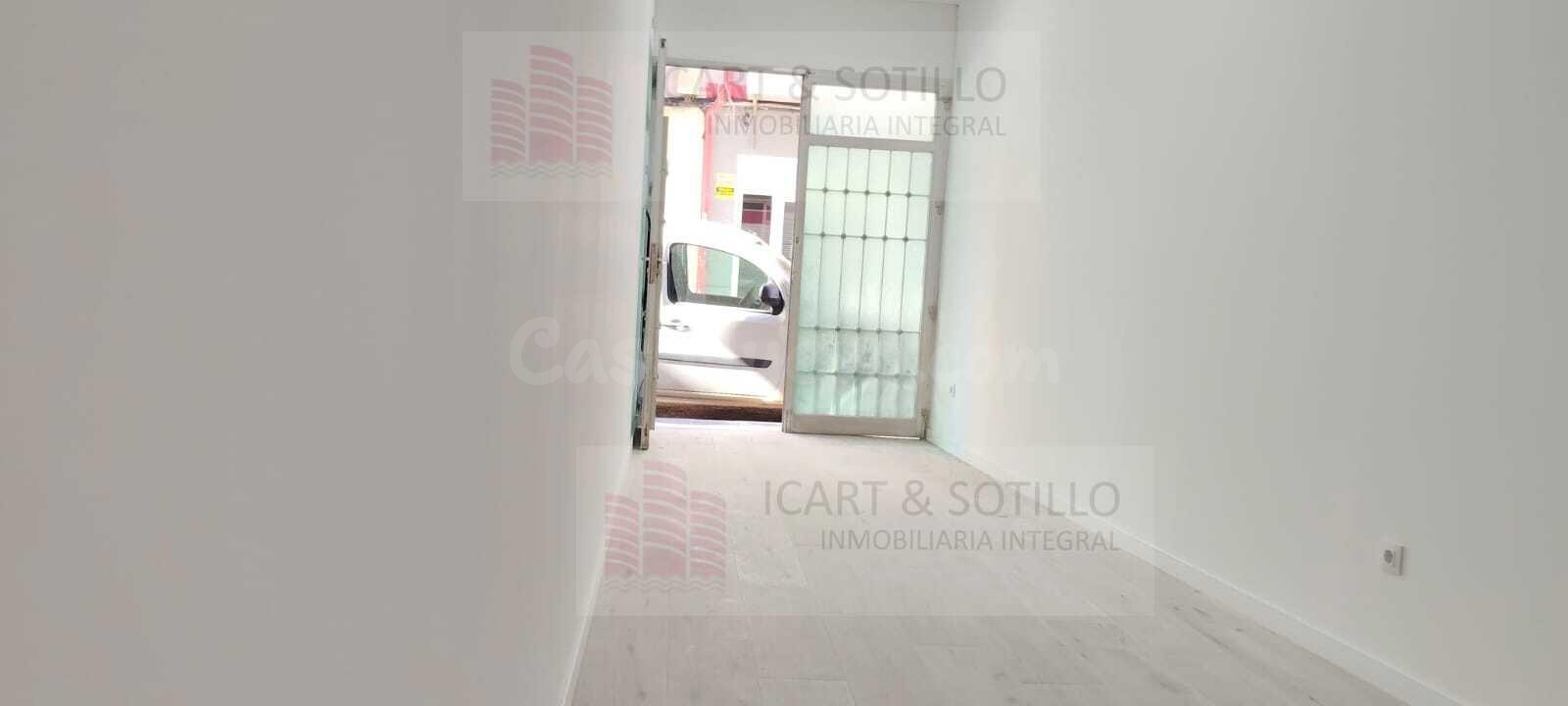 PLANTA BAJA DIÁFANA REFORMADA A ESTRENAR EN PLENO CENTRO DE  - foto 12