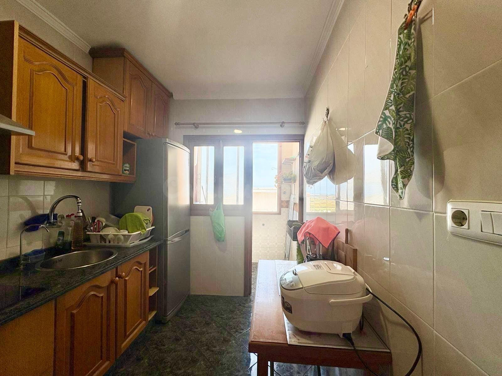 PISO EN EL CASCO HISTÓRICO DE SALOBREÑA CON COCHERA CERRADA  - foto 8