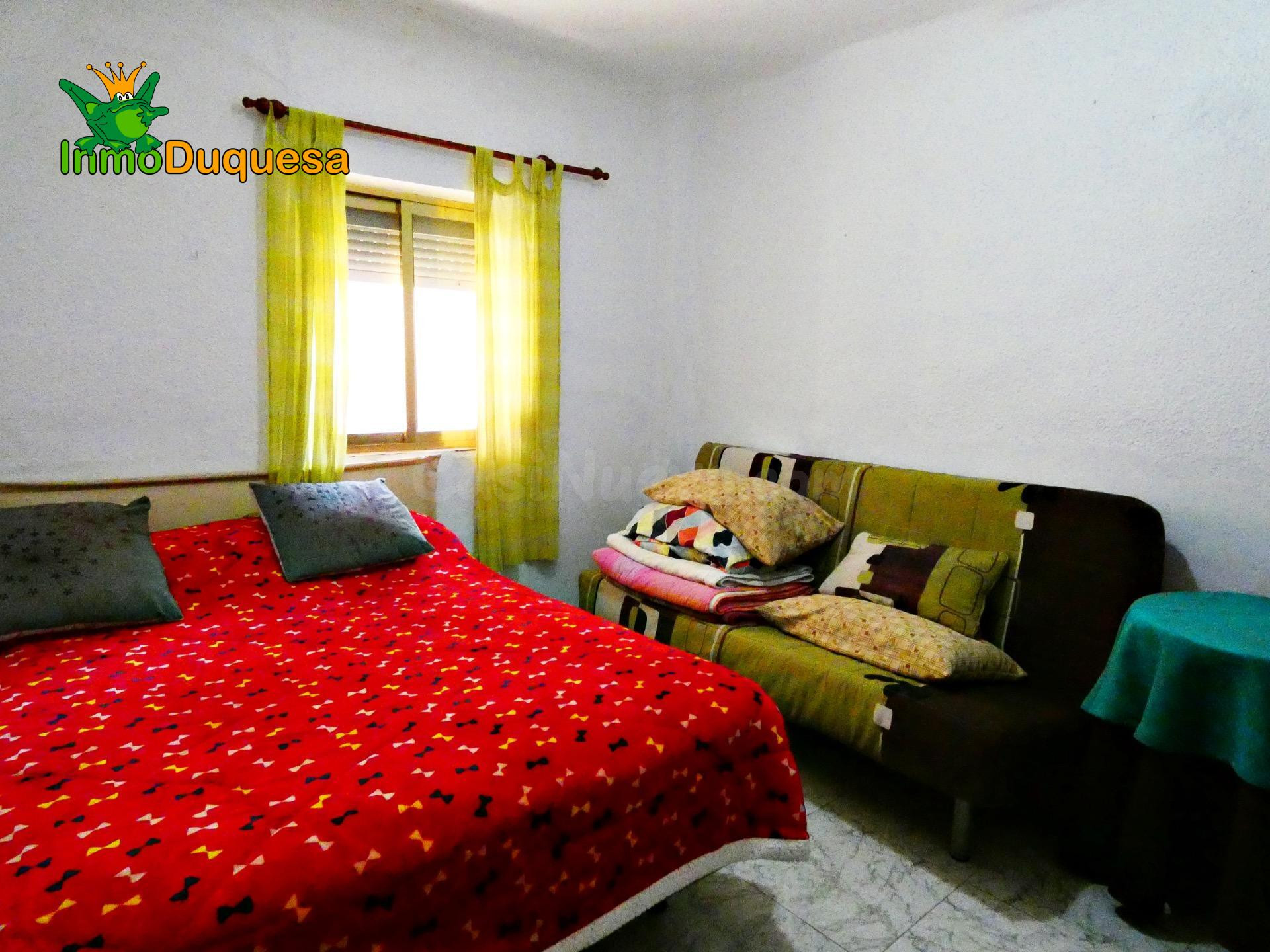 Casa en esquina con patio 9,50 m2. Bº de San Francisco Javie - foto 11