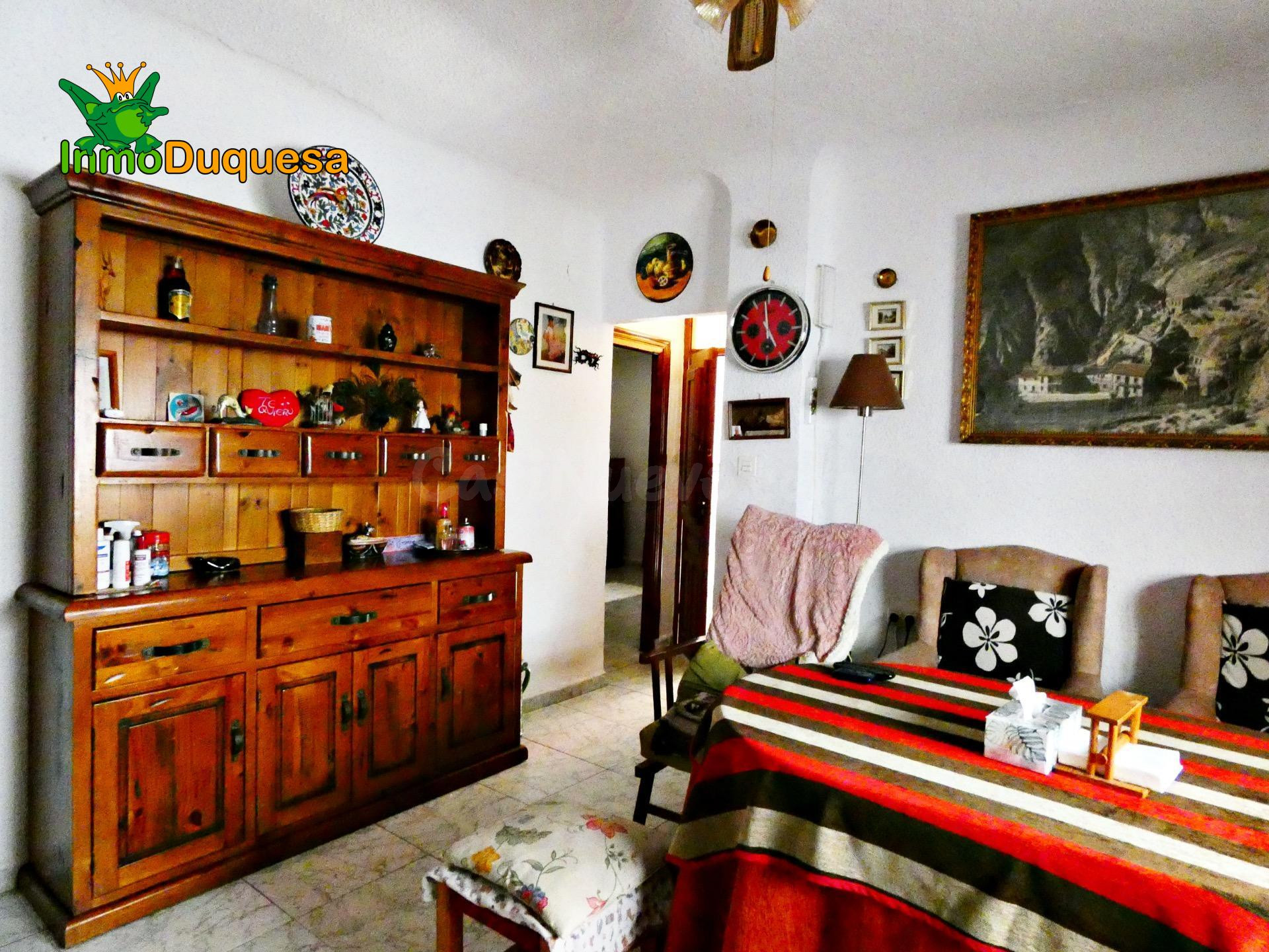 Casa en esquina con patio 9,50 m2. Bº de San Francisco Javie - foto 14