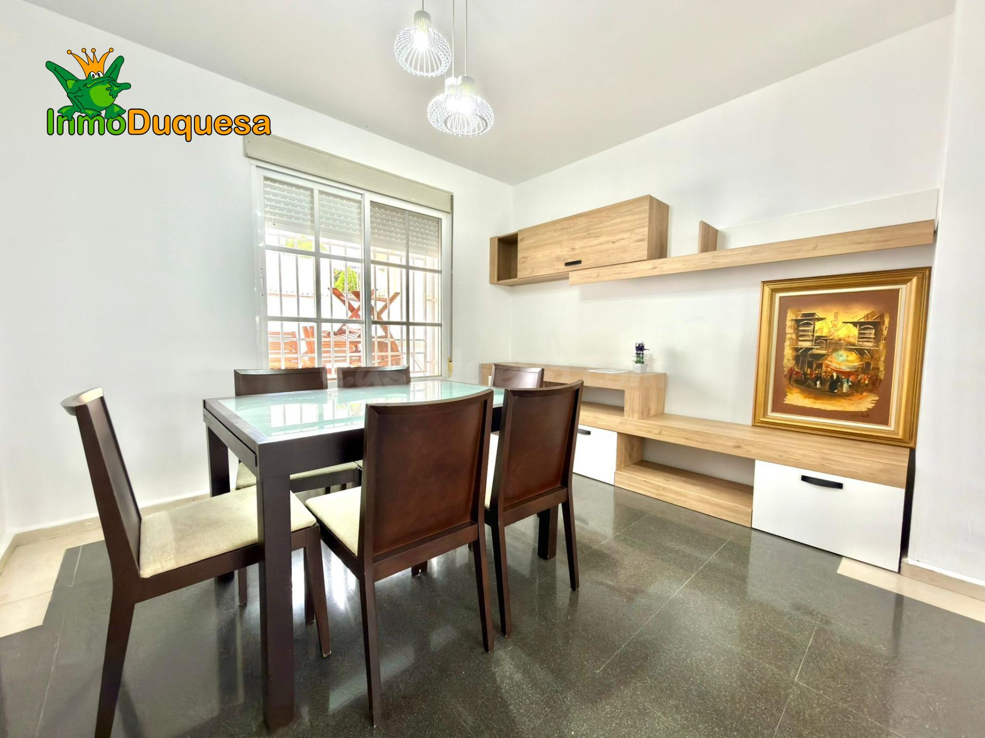 Chalet en Urb. Lomaverde con piscina. - foto 8