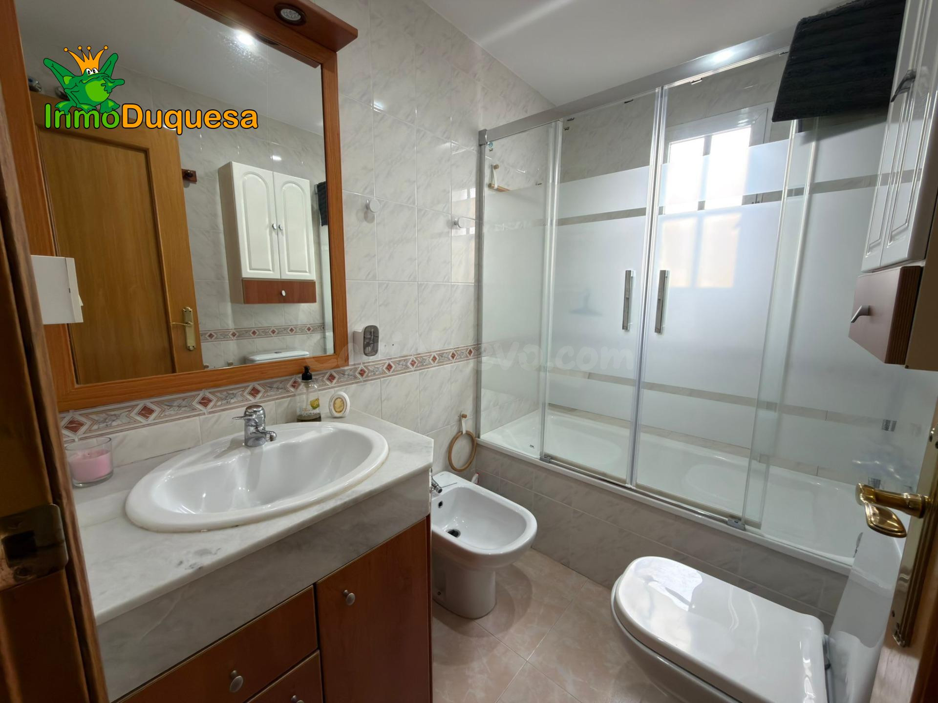 Chalet en Urb. Lomaverde con piscina. - foto 24